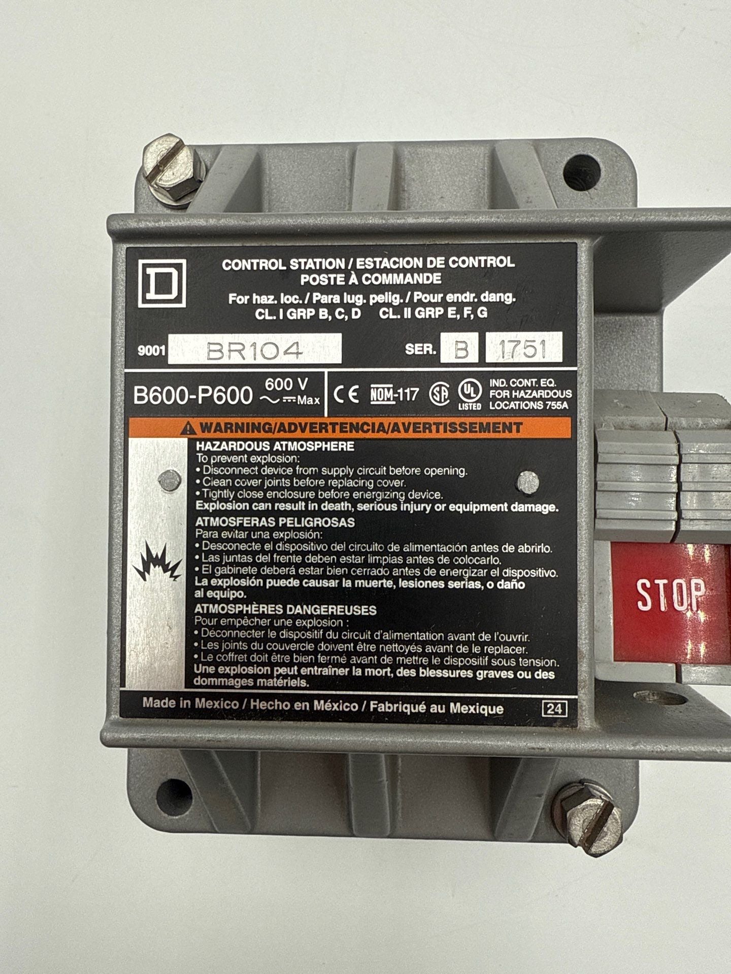 Square D 9001 BR104 Explosion Proof Control Station 600V Switch Hazardous Location Used