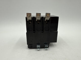 Square D QOB3351021 Circuit Breaker 35A 3P 240V Shunt Trip 35 Amp 3 Pole QOB Used