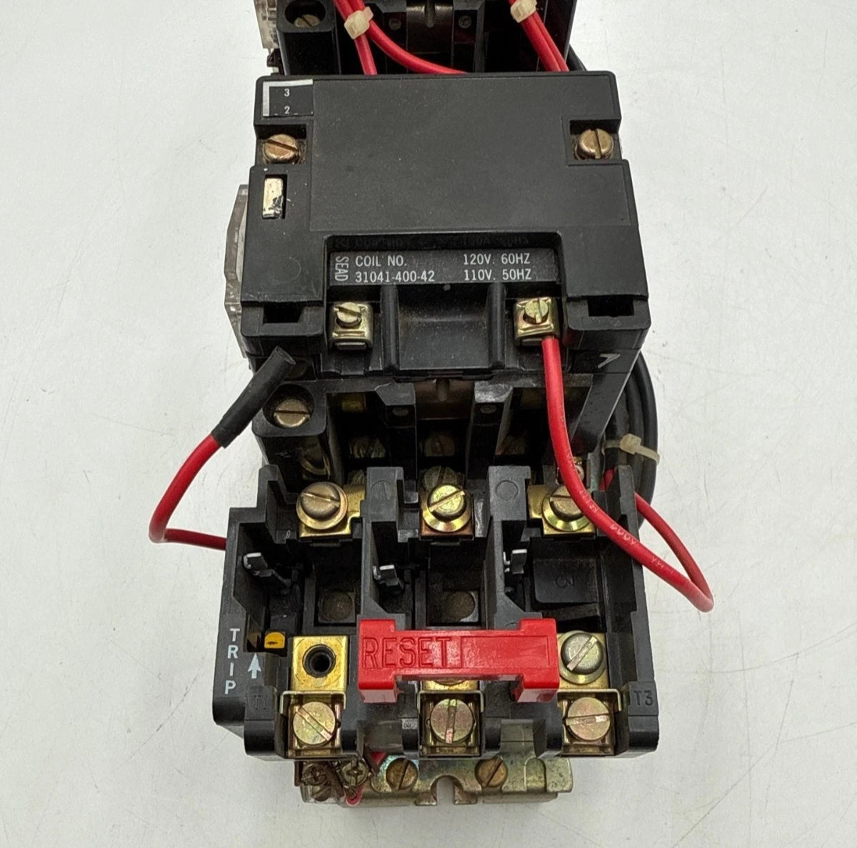 Square D 8736 SC07 Reversing Starter NEMA Size 1 27A 3P 600V 10HP Coil 110/120V Used