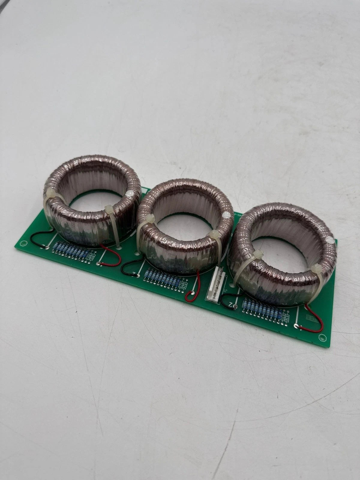 APC 640-4179A-Z Symmetra PX Coil Board 430-0070Z Current Transformer 2000:1A Used