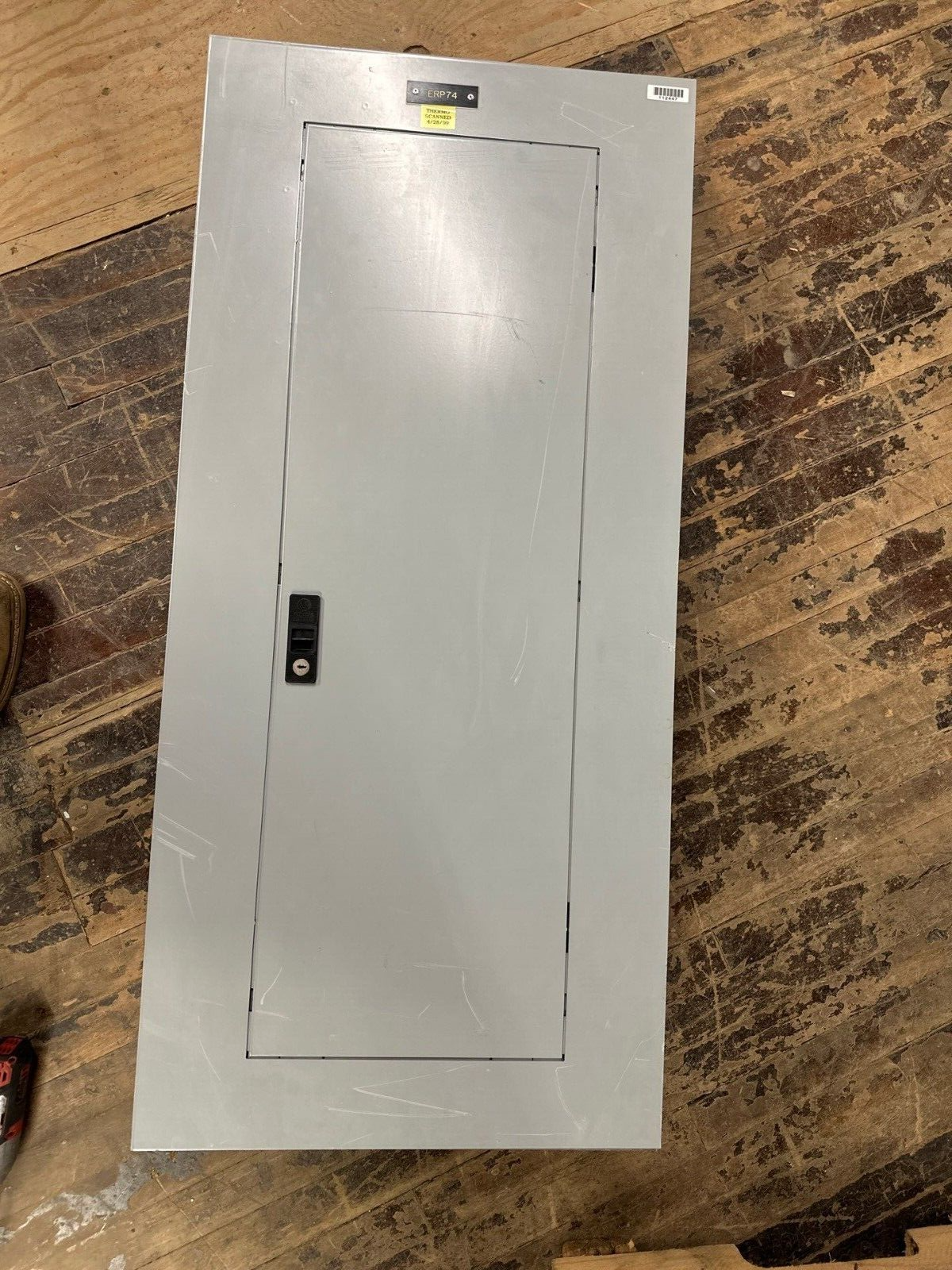 GE AQF3421ABX Panelboard 125A 208Y/120V 3PH 4W 42 CIR MCB THQB32100 NEMA 1 P031 Used