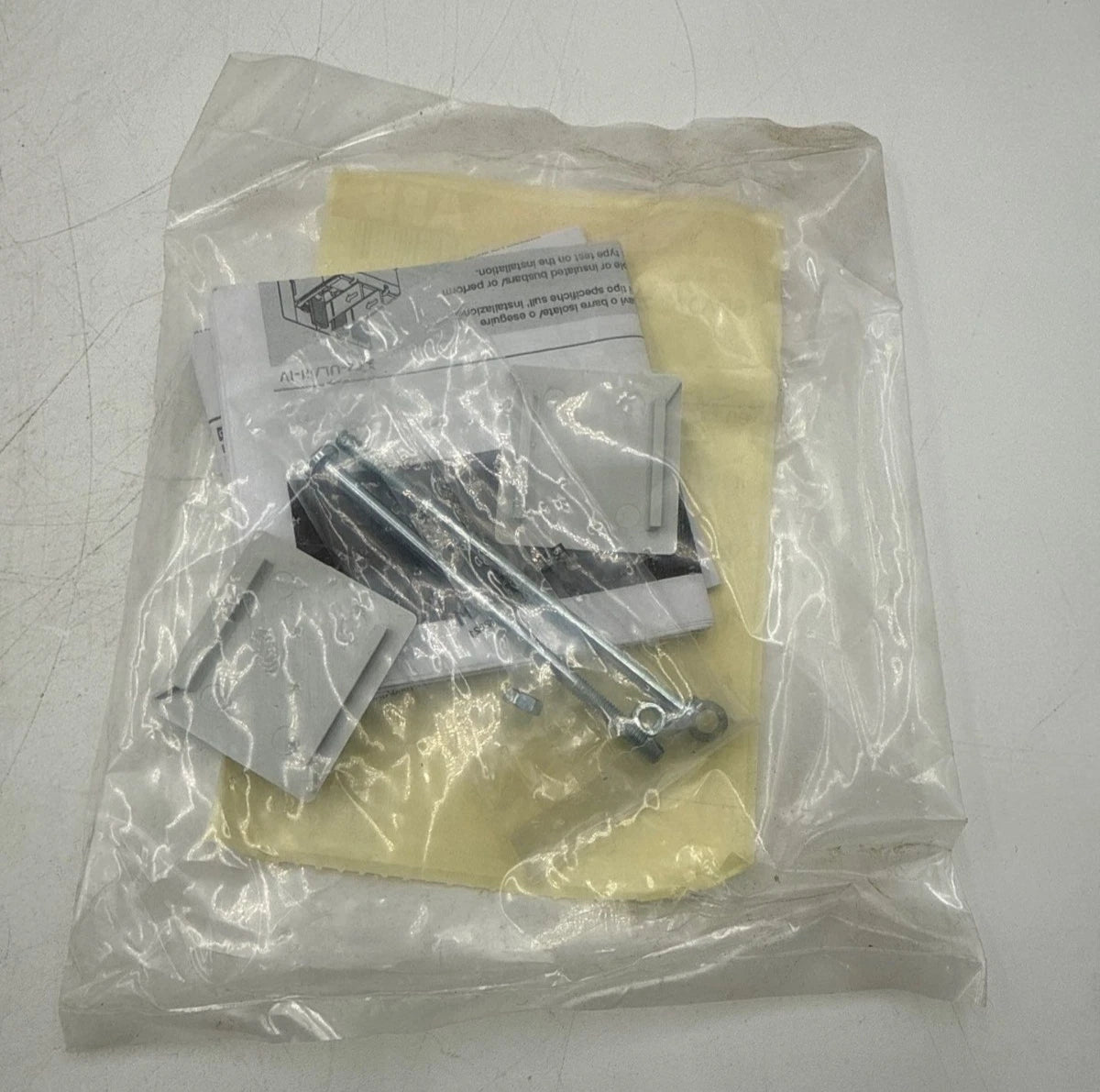 ABB 1SDA076572R1 Kit Installation W/o Flange For 3P 4P TMAX XT2 Breakers New