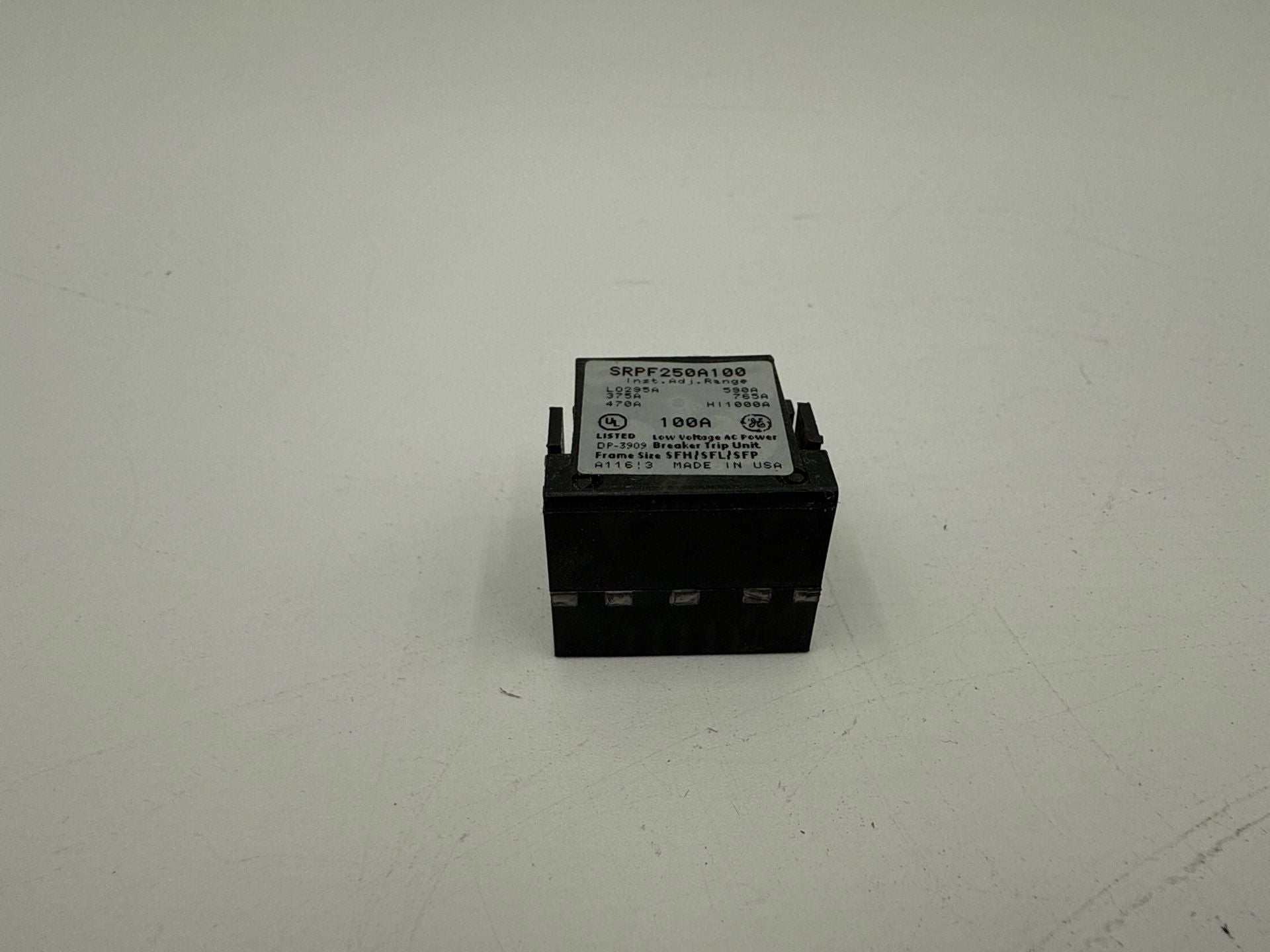 GE SRPF250A100 Rating Plug 100A SRPF250 100 Amp Frame SFDA SFHA SFLA SFPA Used