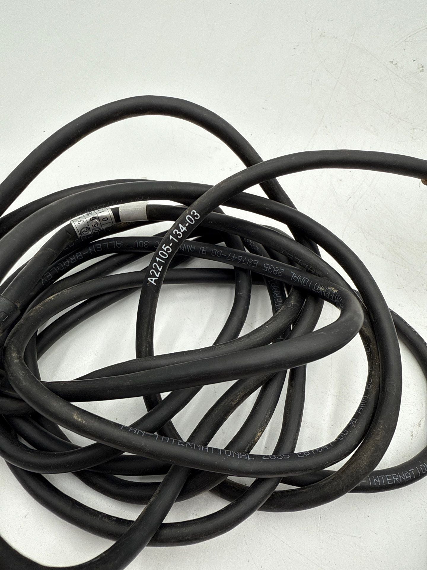 Allen-Bradley 20-HIM-B1 PowerFlex Door Mount Bezel SER A Cable A22105-134-03 Used