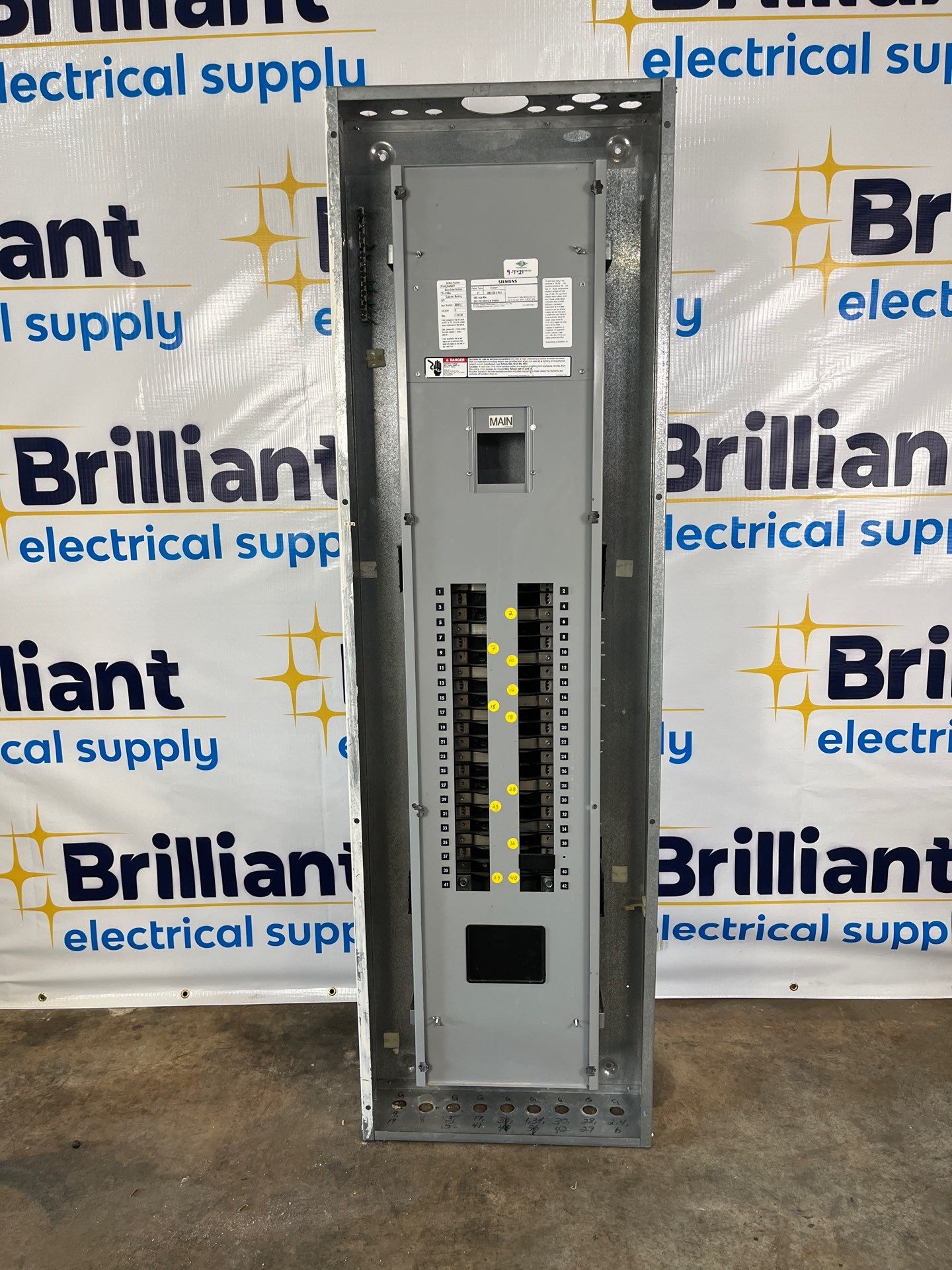 Siemens P1C42JX400ATF P1 Panelboard 400A 208/120V 3PH 4W 42 Circuit MCB Indoor Encl B68 Used