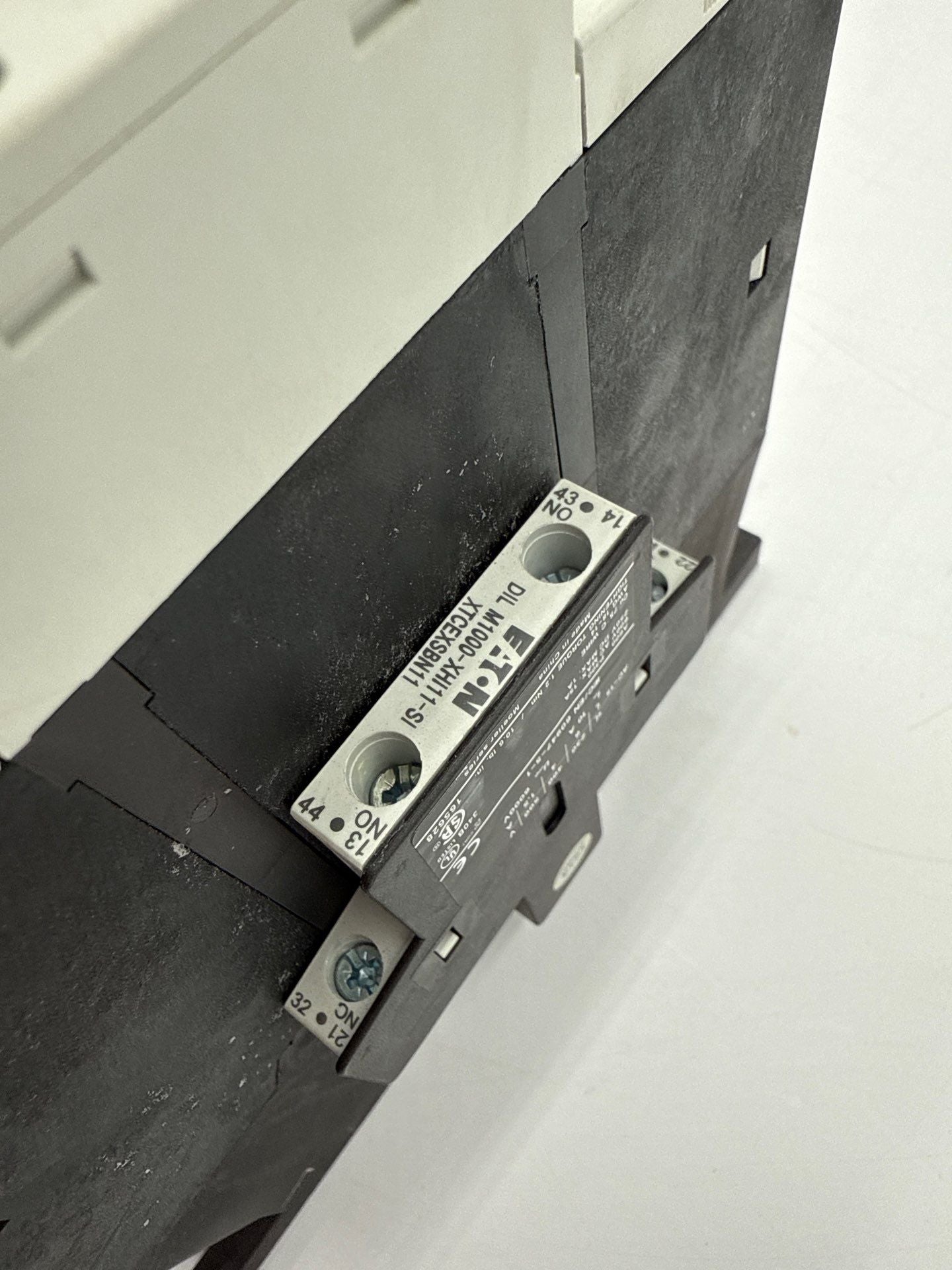 Eaton XTCE115GS1A Contactor DIL M115 XTCE115G 115A 3P 600V Coil 100/120V Used