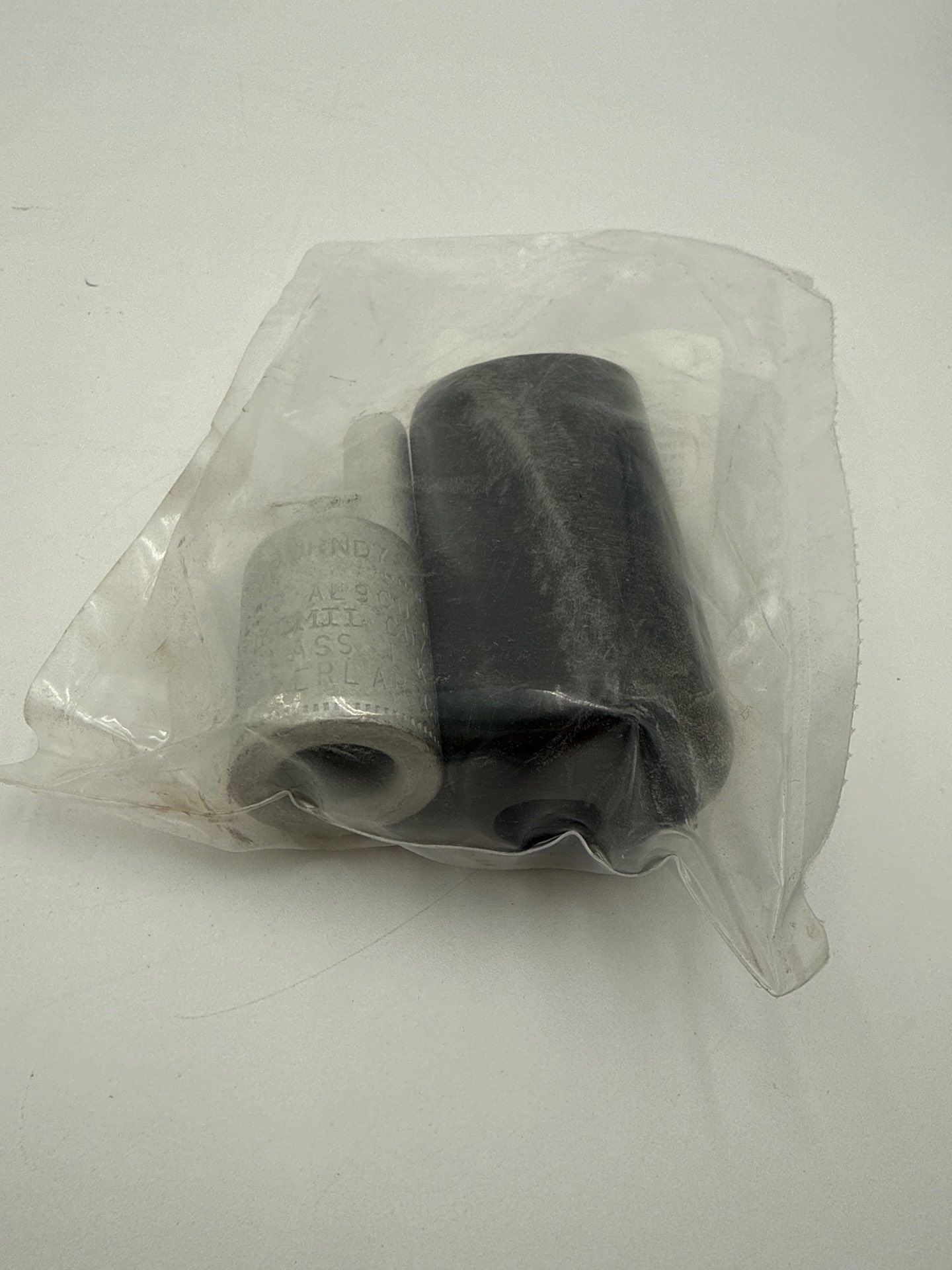 Burndy AYPO250 Offset Plug AYPO Aluminum Hyplug 250KCMIL 4/0 AWG New