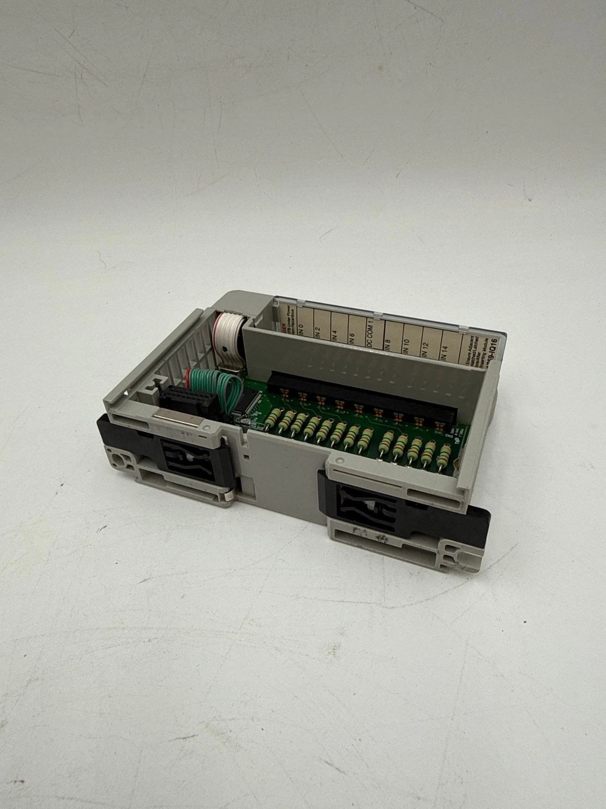 Allen-Bradley 1769-IQ16 Ser. A Rev 2 F/W Rev 3.1 Compact I/O 16 PT Input Module
