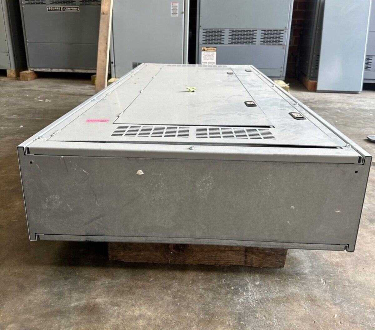 Siemens P4E75J1400ETS P4 Panelboard 400A 480/277V 3PH 4W 30 Cir Indoor Encl MCB P025-NS New