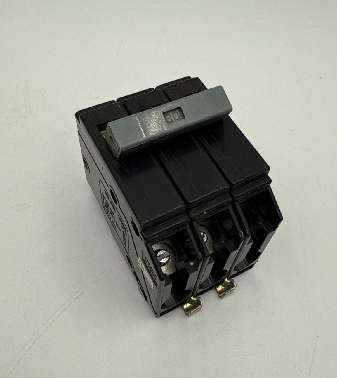 Cutler Hammer CHB330 Circuit Breaker 30A 3P 240V CHB 30 Amp 3 Pole Bolt On Used