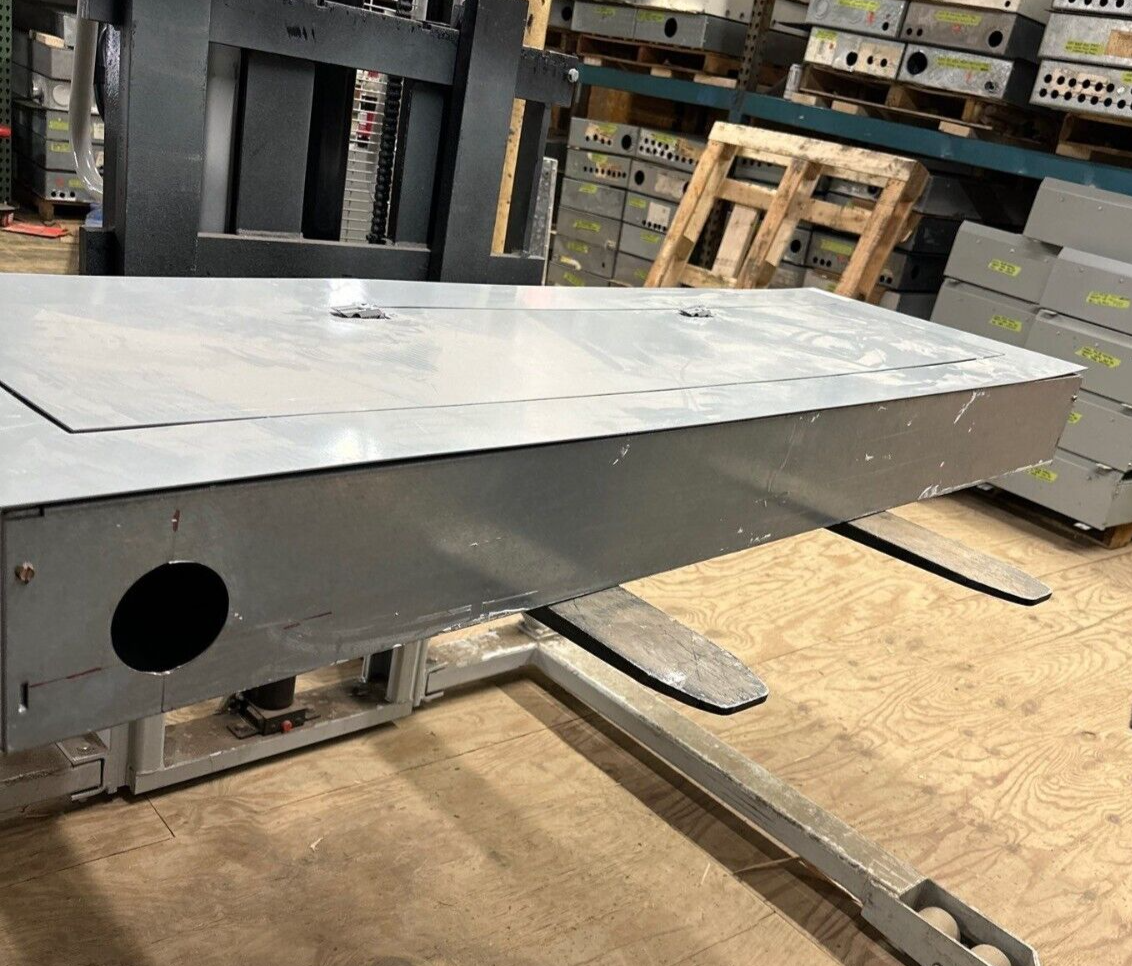 GE ADF3424MB Panelboard 400A 480Y/277V 3PH 4W 42 Cir Main Lug MLO Indoor Encl P120 Used