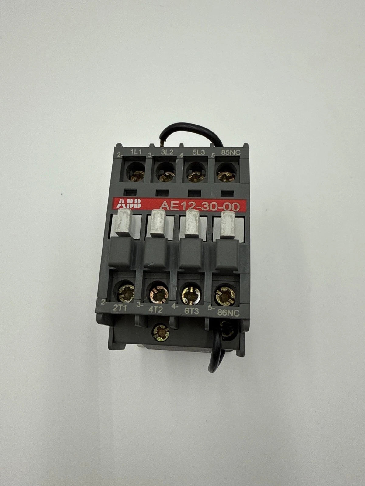 ABB AE12-30-00 Contactor 25A 3P 600V 3PH 10HP Coil 24VDC DIN Rail Mount Used