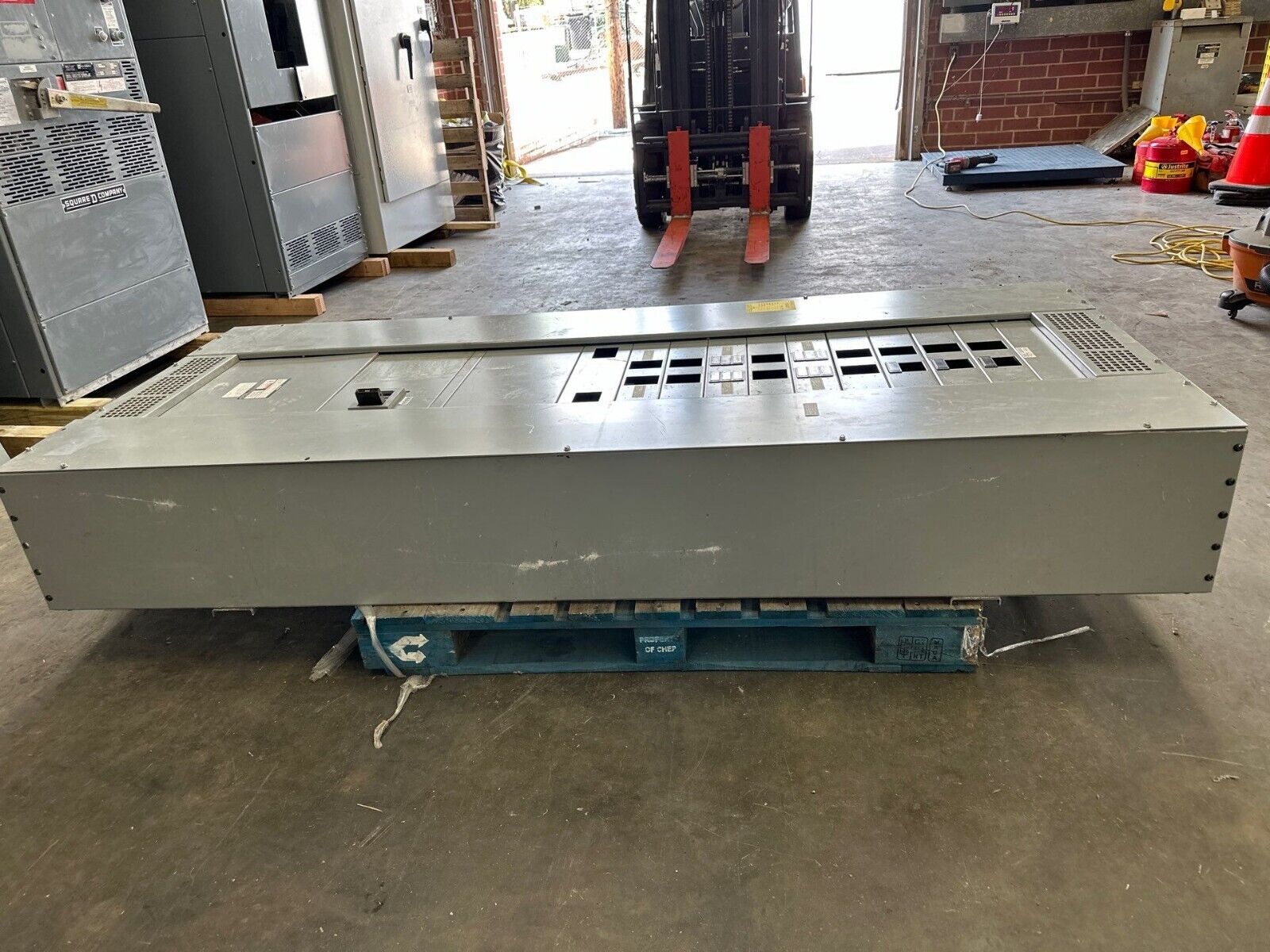 Siemens S5C90M6800ABS S5 Panelboard 800A 208/120V 3PH Indoor Encl MCB MD63F800 P503 Used