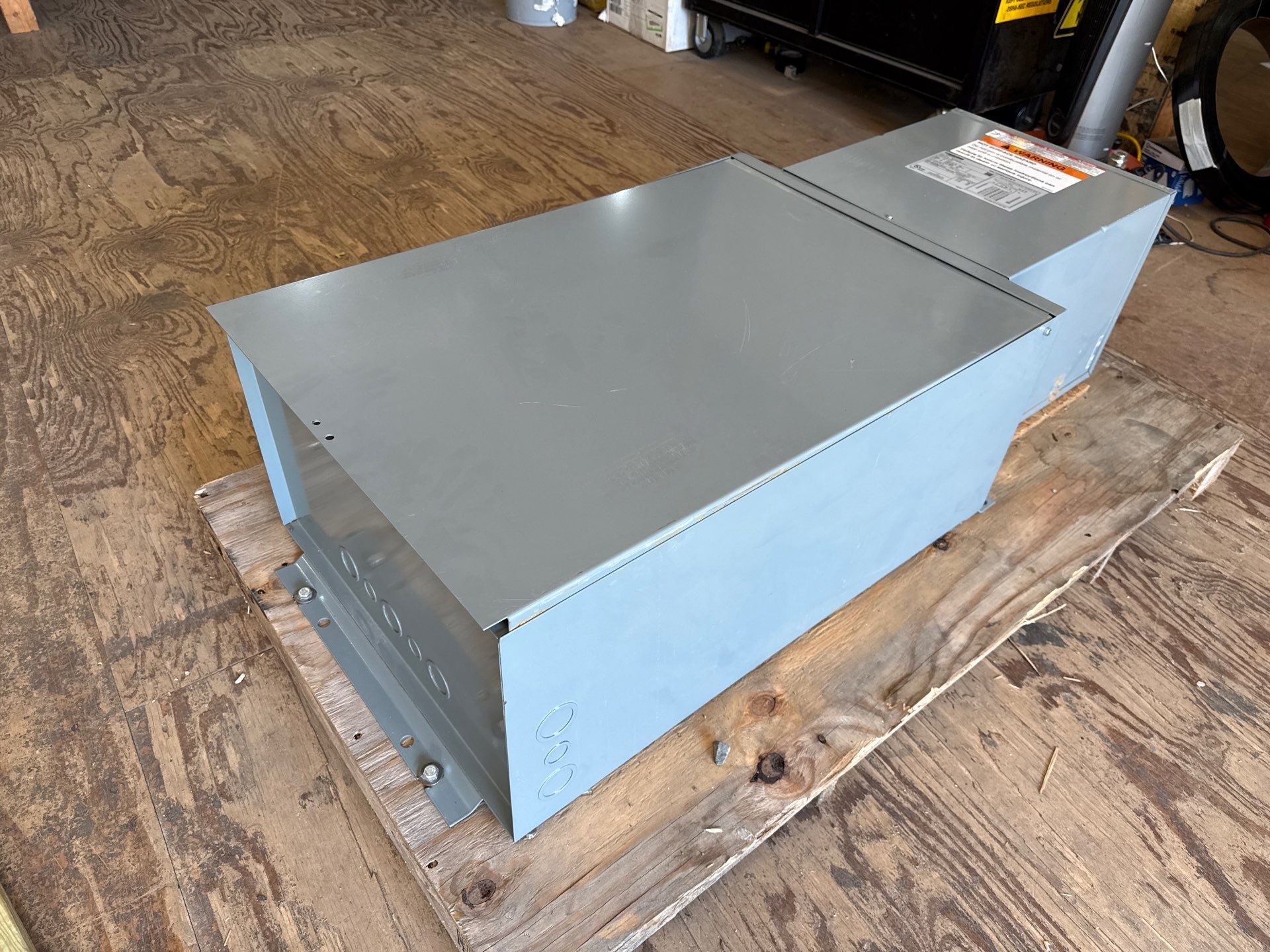 SQD MPZB25S40F Power Zone Panel Transformer 25kVA 1PH 480V 120/240V 3R Encl New