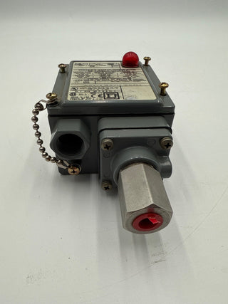 Square D 9012 GCW-1 Pressure Switch Adjustable 20-1000PSIG 480V 10A 9012GCW1 New