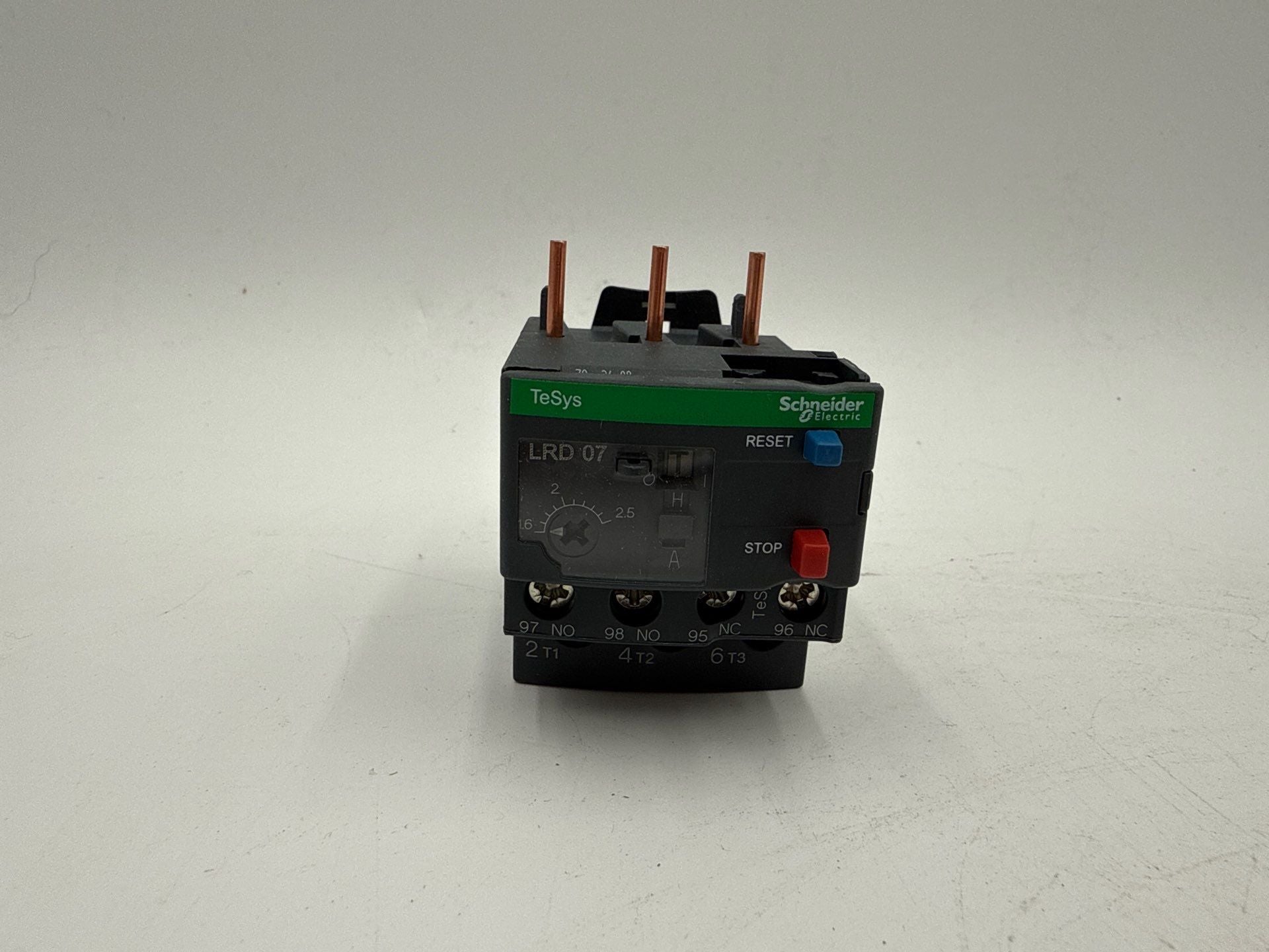 Schneider Electric LRD07 Thermal Overload Relay 1.6-2.5A 3P 600V New
