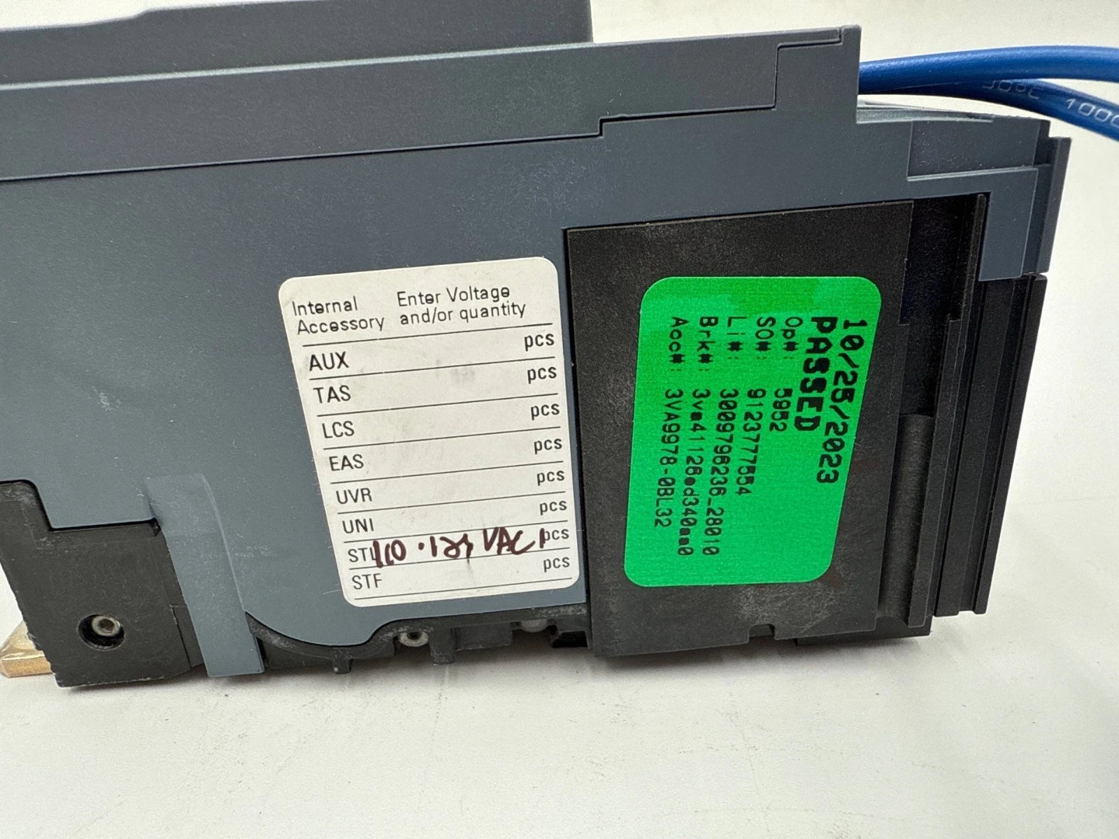 Siemens 3VA4112-6ED34-0AA0 Circuit Breaker 125A 3P 600V Shunt Trip 3VA9978-0BL32 New