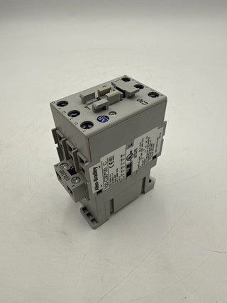 Allen Bradley 100-C30D00 Contactor 30A 3P 600V Coil 110/120V 25HP Max 100-C30*00 New