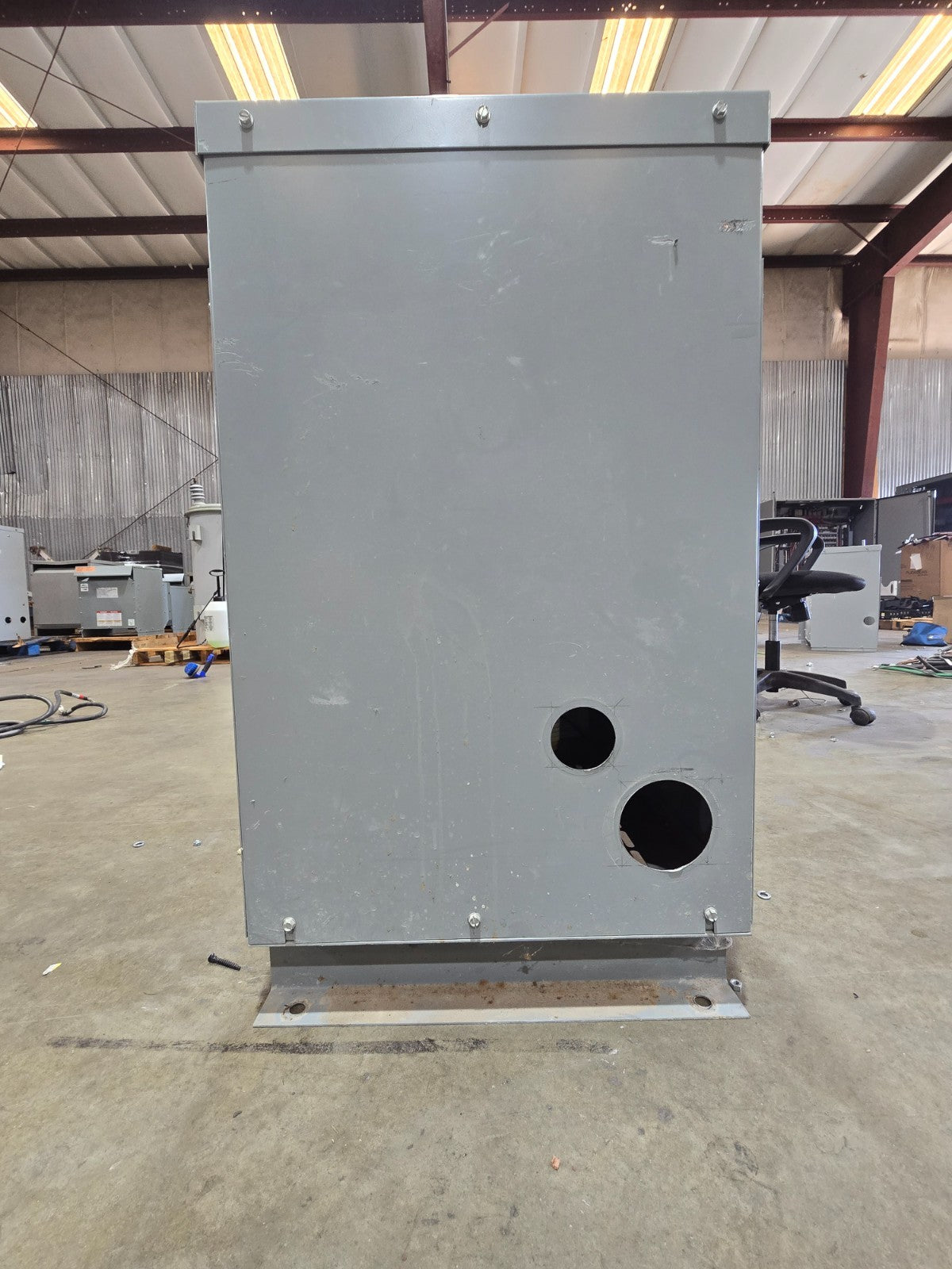 45KVA Federal Pacific T4T45E Transformer Pri 480V Sec 208/120V 3PH Indoor Encl Used