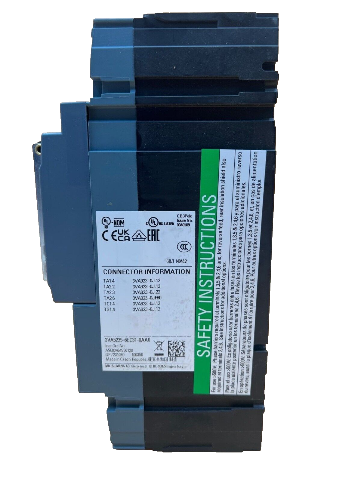 Siemens 3VA5225-6EC31-0AA0 Used