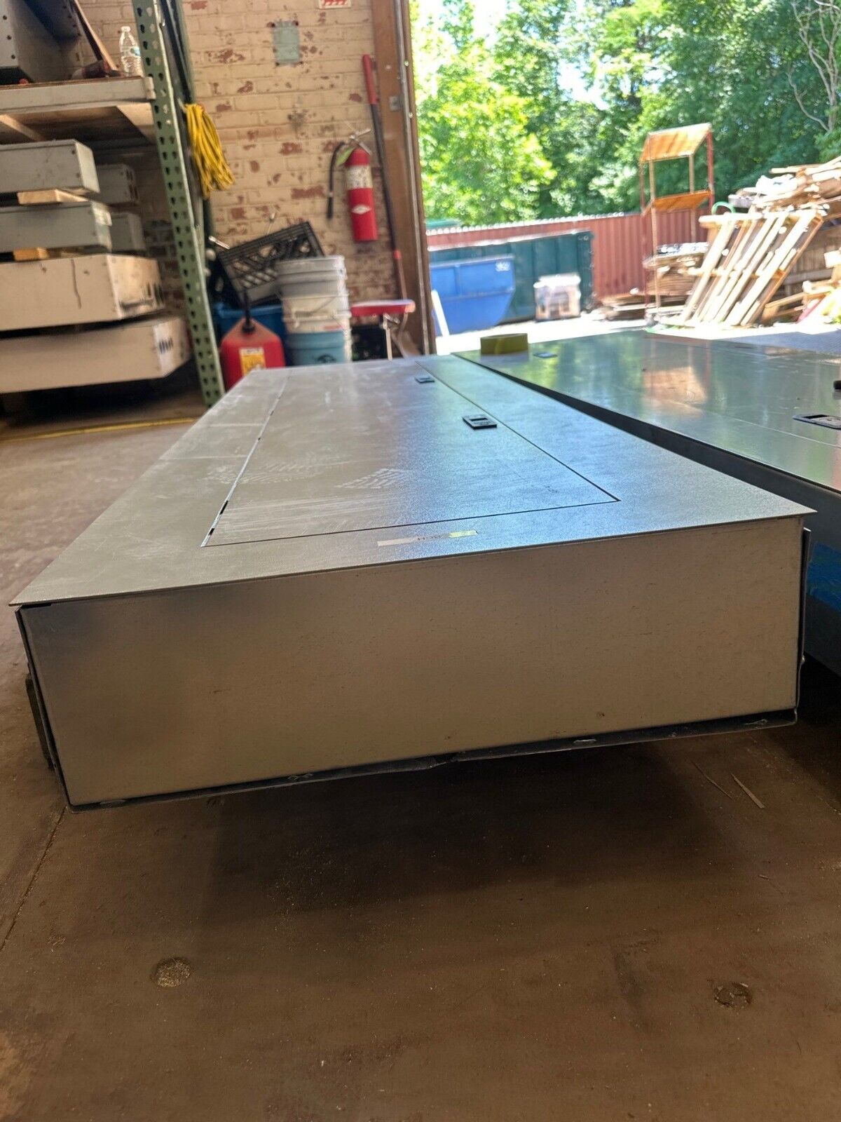 GE AEF3426MBX Panelboard 600A 480/277V 3PH 4W 42 Circuit Indoor Encl AB64B MCB P519 Used