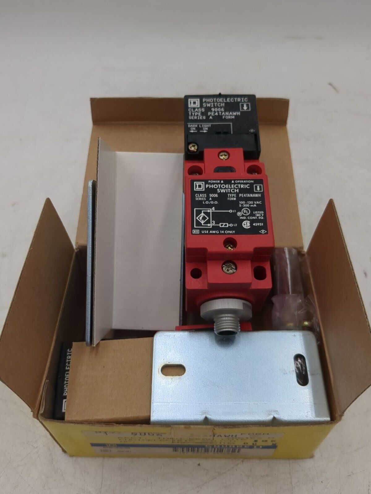 Square D PE4SANAWH New