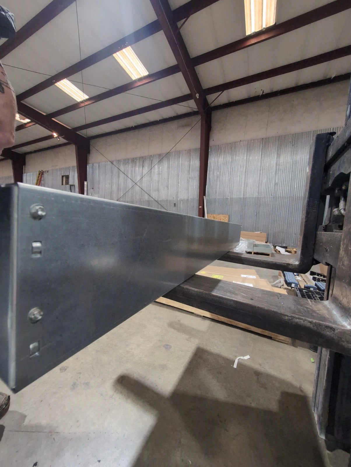 Siemens P1 Panelboard 250A 480/277V 3PH MLO Panel 250 Amp 54 Cir P1E54ML250ATST New