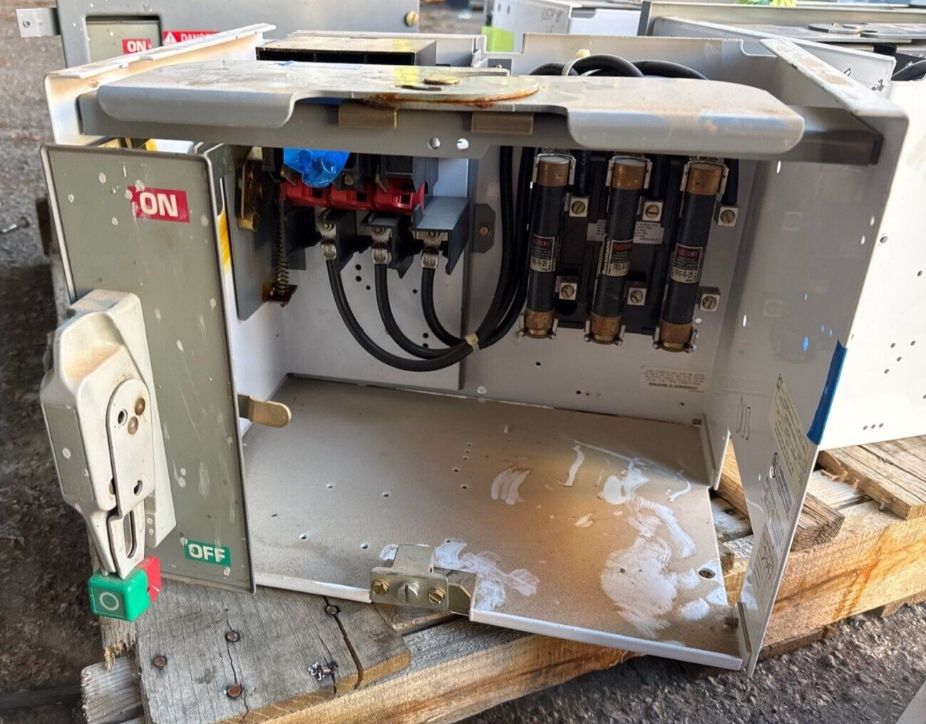 Square D Model 6 12" MCC Motor Control Center Bucket 30A 480V 3PH F 30 Amp Used