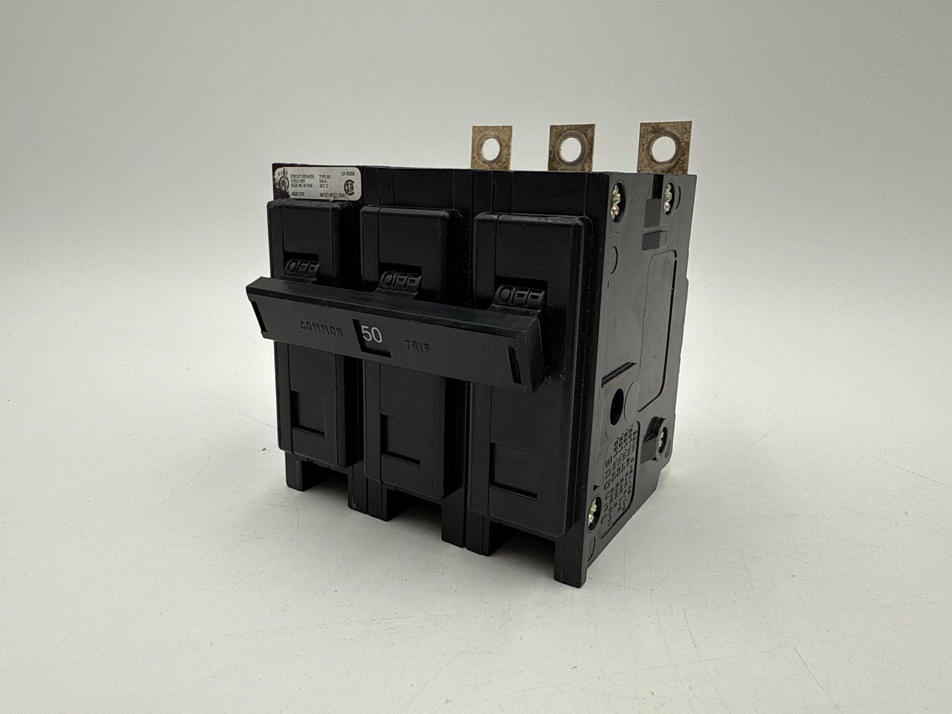 Eaton BAB3050H Circuit Breaker 50A 3P 240V BAB 50 Amp 3 Pole Bolt On 3PH BA350 Used