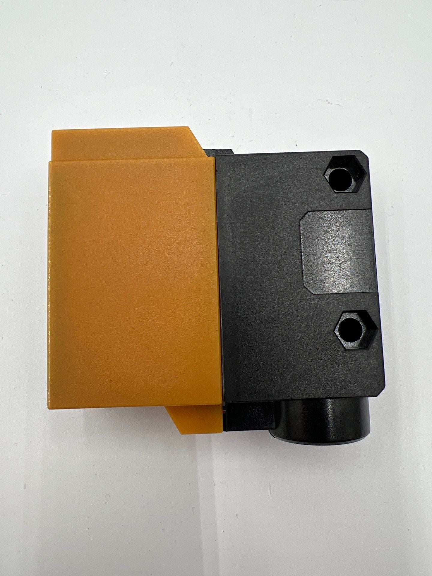 Omron E3A2-DS70M4T Used