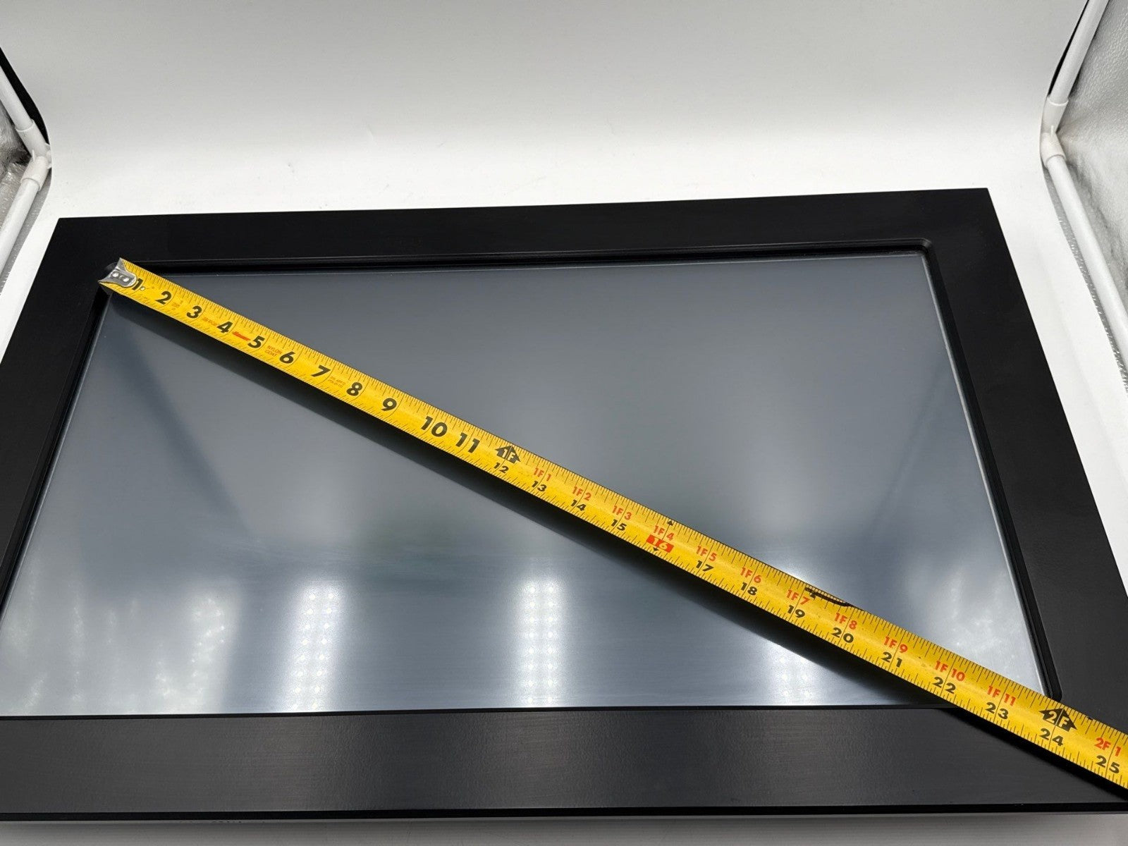 Strongarm 304-24WT0V Model 24W Industrial Monitor 24" Touchscreen Used