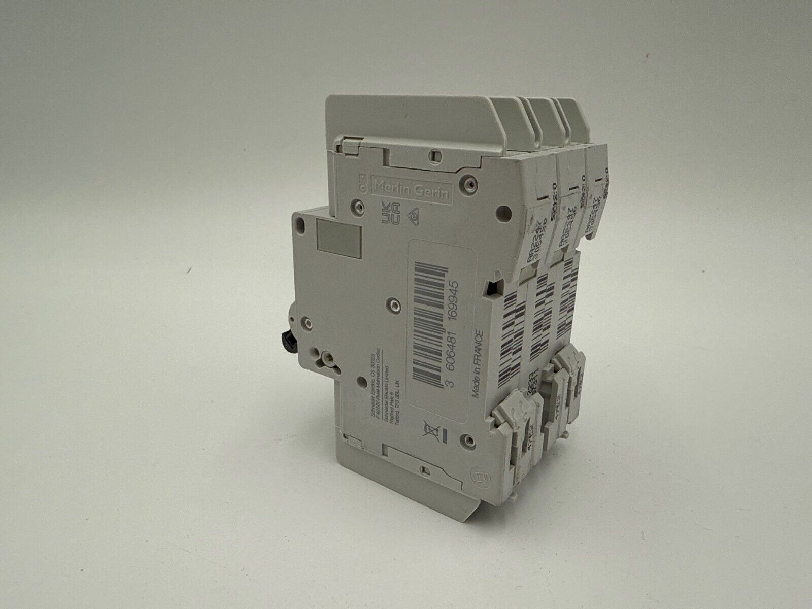 Schneider M9F42315 Used