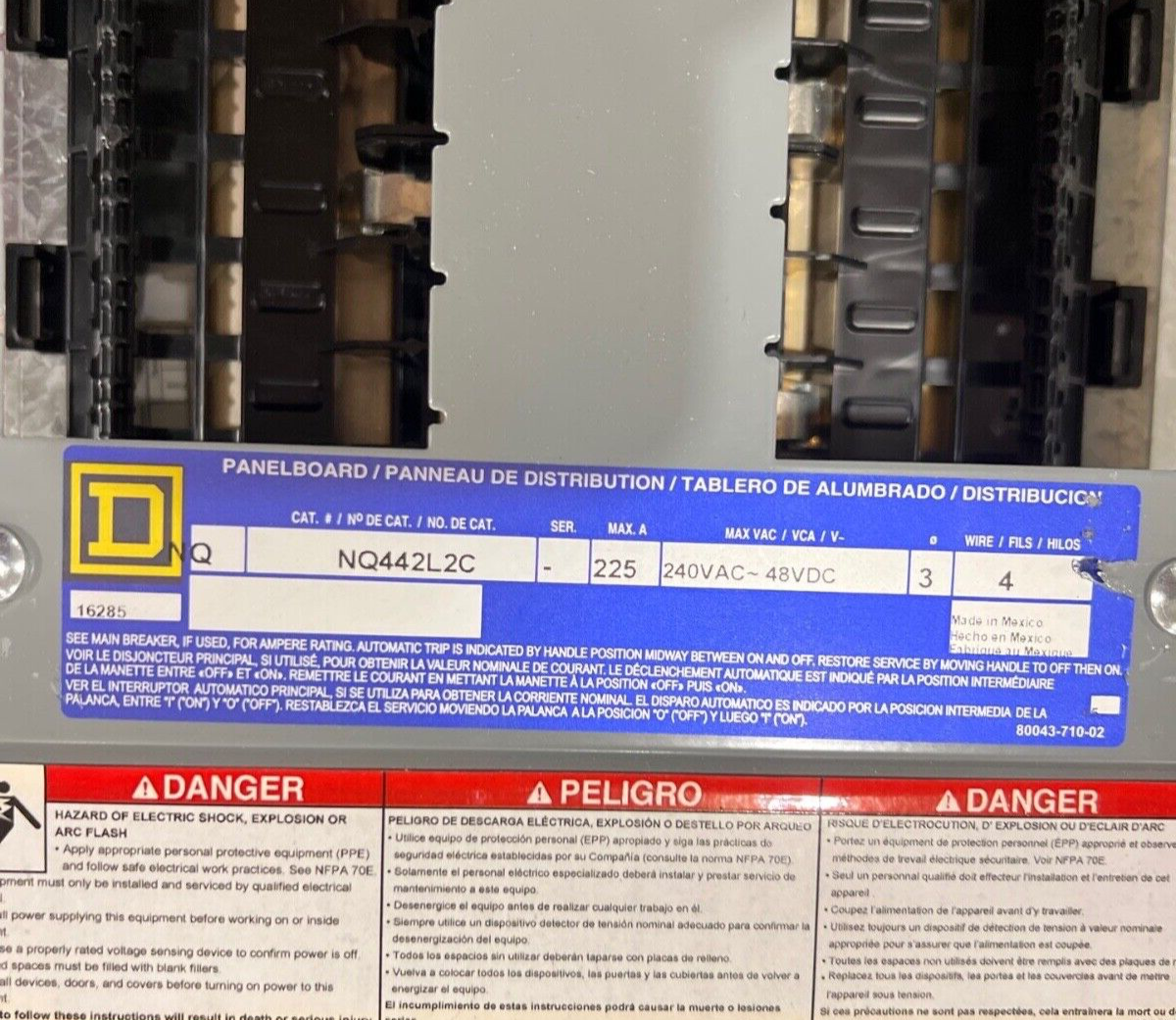 Square D NQOD442L2C Panelboard 225A 240V 3PH 4W 42 Cir Indoor Encl MCB QBL32200 P634 Used