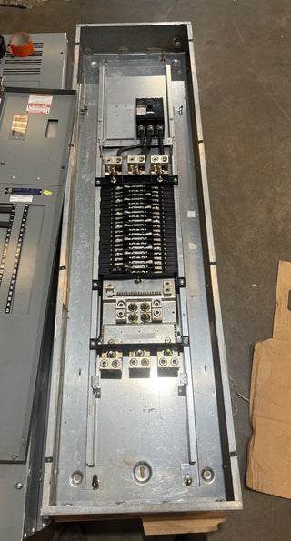 Square D NQOD442L600TFL Panelboard 600A 208/120V 3PH 42 Cir MLO Panel 600 Amp Used