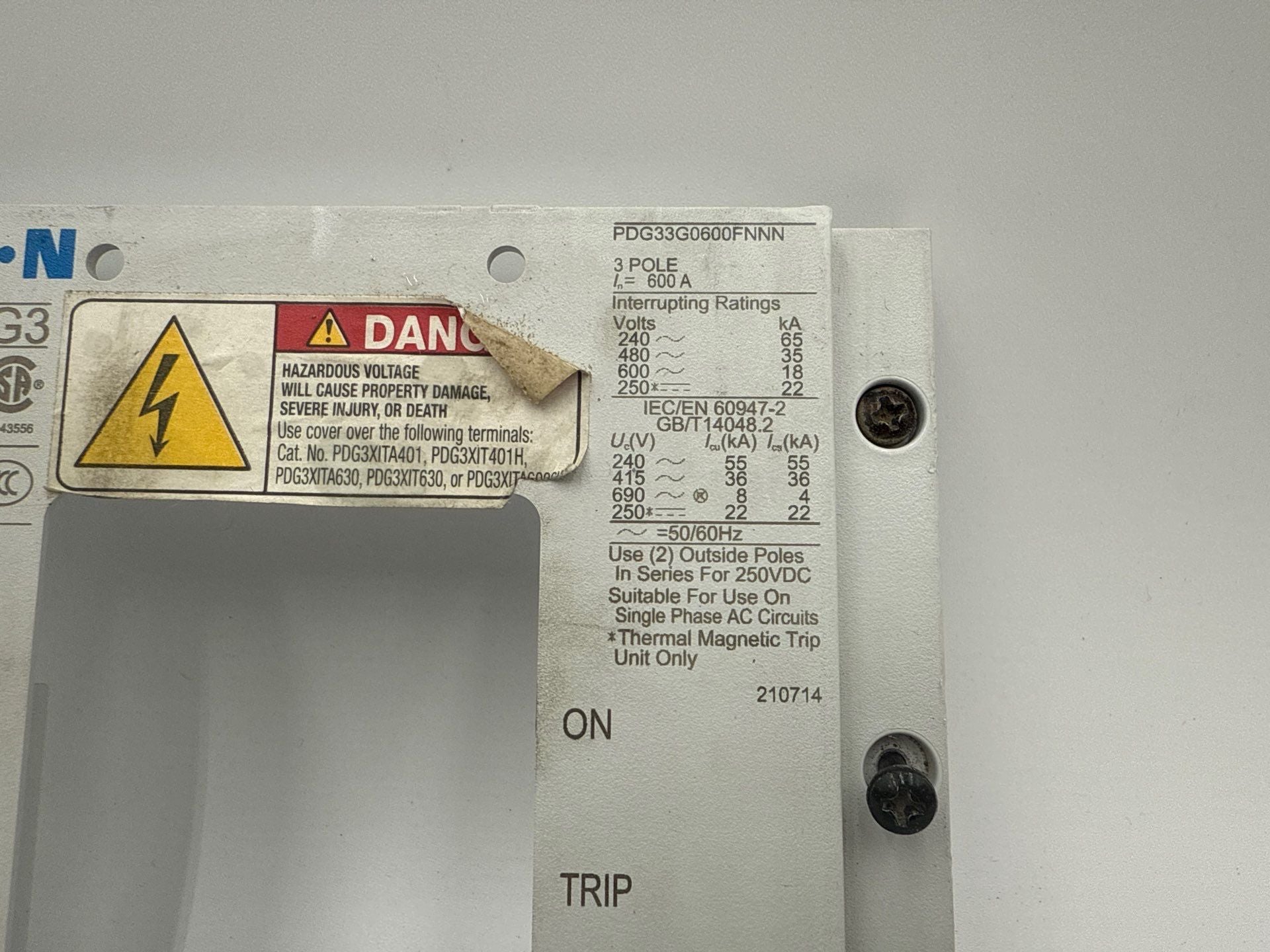 Eaton PDG33G0600FNNN Circuit Breaker Face Cover With Screws 600A Frame PDG3 Used