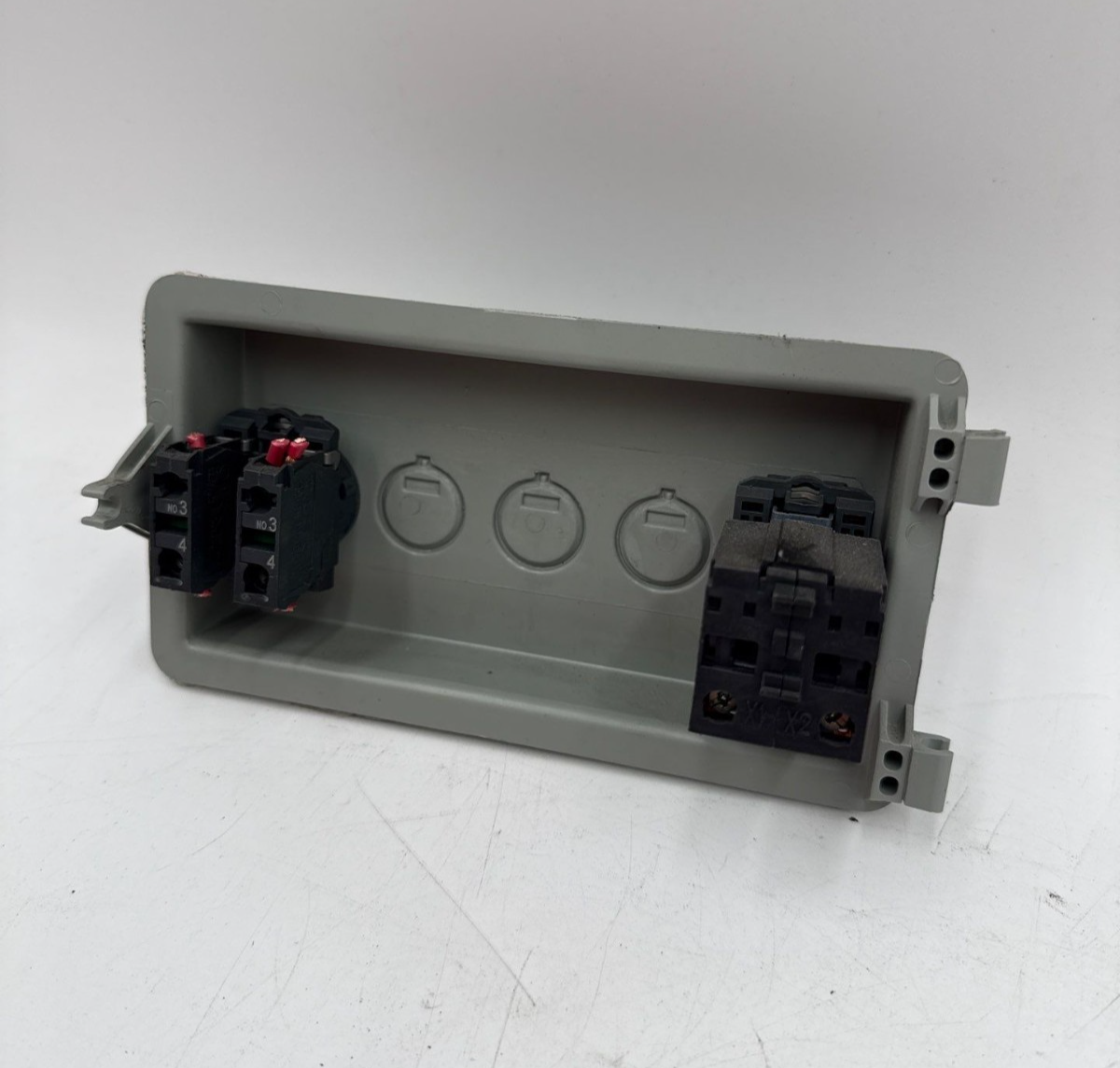 Square D Model 6 Switch Indicator Panel MCC Bucket Motor Control Center Accs Used