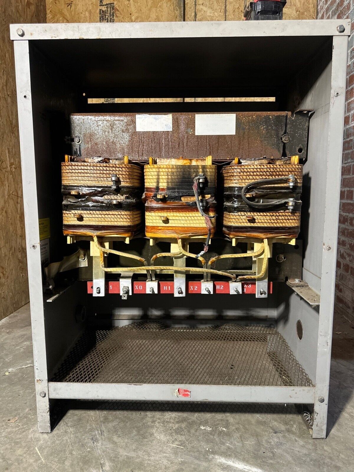 Sola/Hevi-Duty DT651H1455 Used