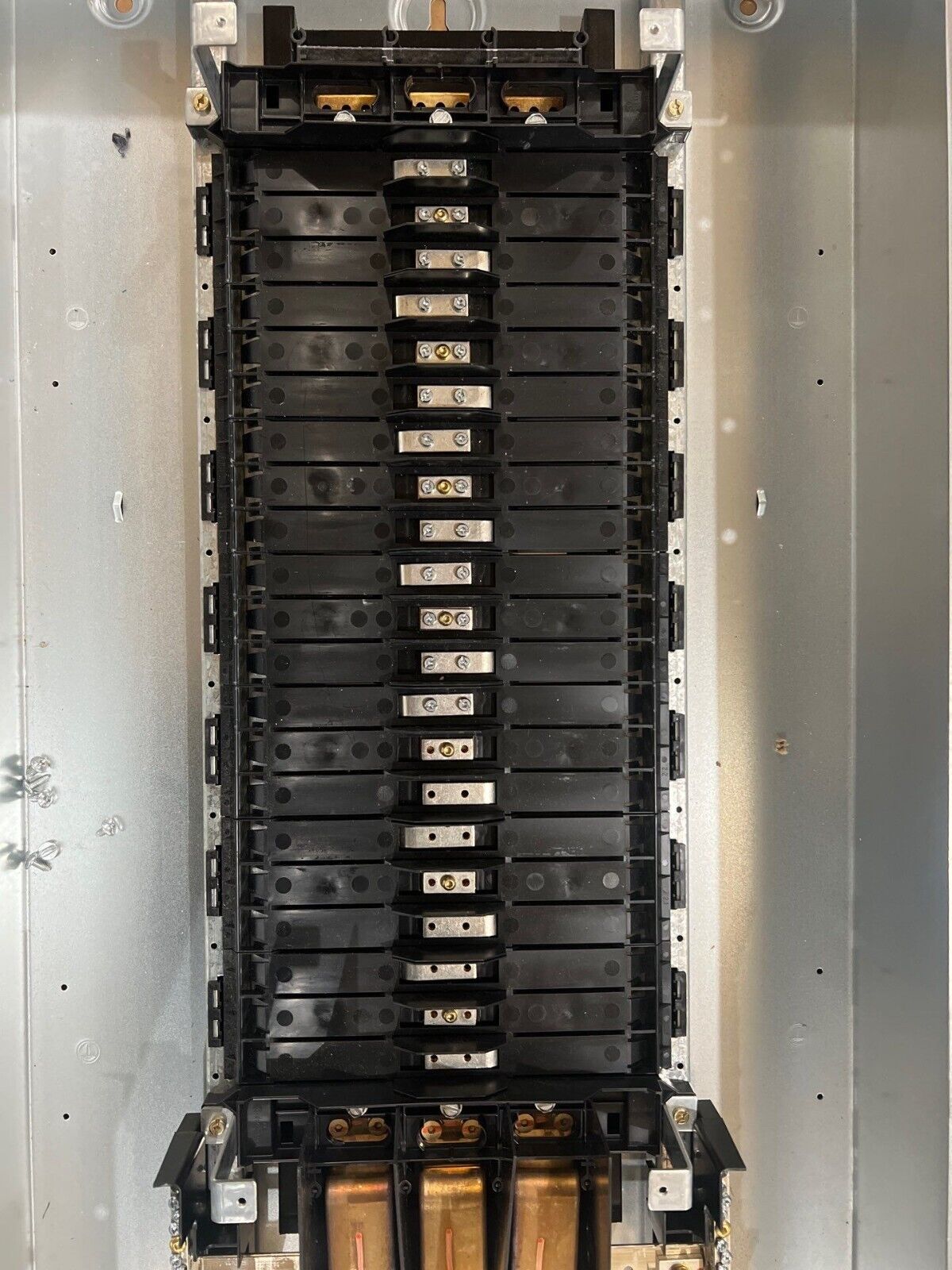 Sq D NF Panelboard 200A 480/277V 3PH 4W 42Cir Main JDP36200 MCB Indoor Encl P673 New