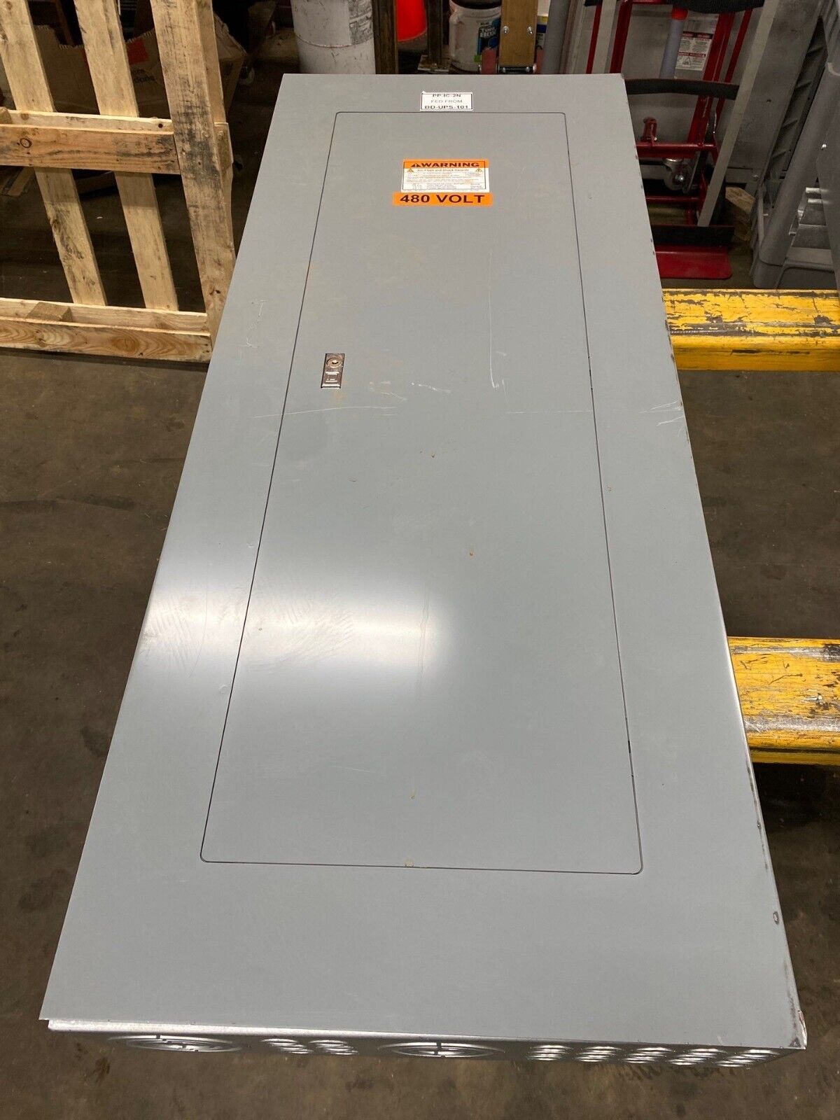 SQUARE D NF Panelboard 100A 480V 3P 3W Indoor Panel 42 Cir Main Breaker HDP36100 P443 Used