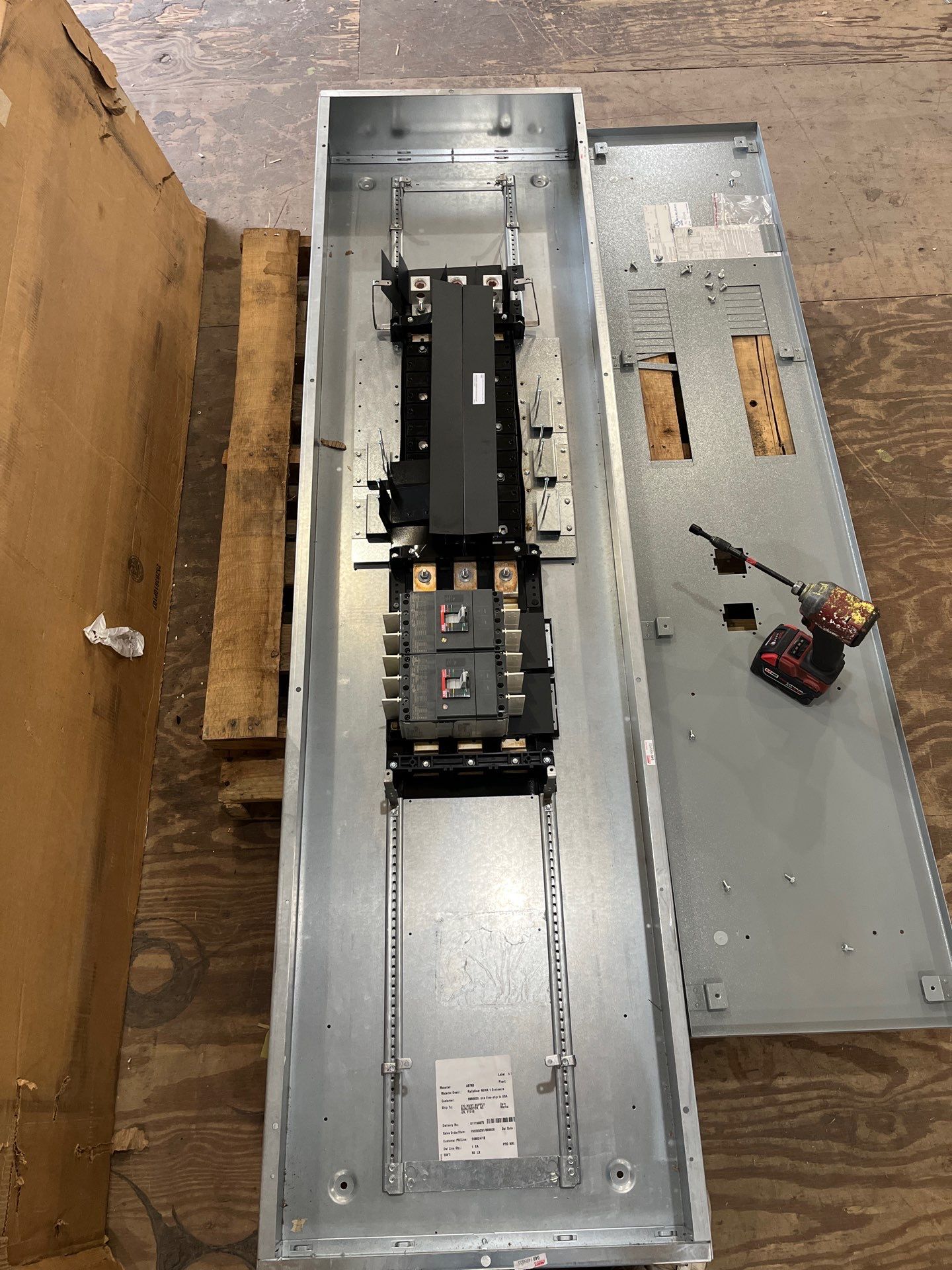 GE ADF3244MBX ReliaGear Lighting Panelboard 400A 480V 3PH XT4N250 New