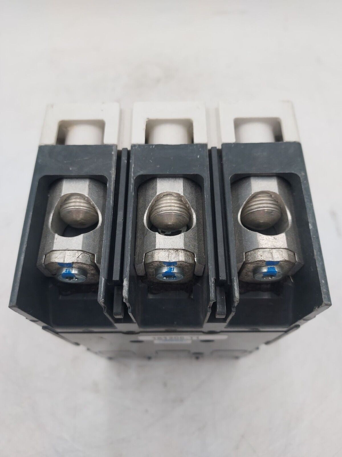 Eaton JGE3250NNWC Used