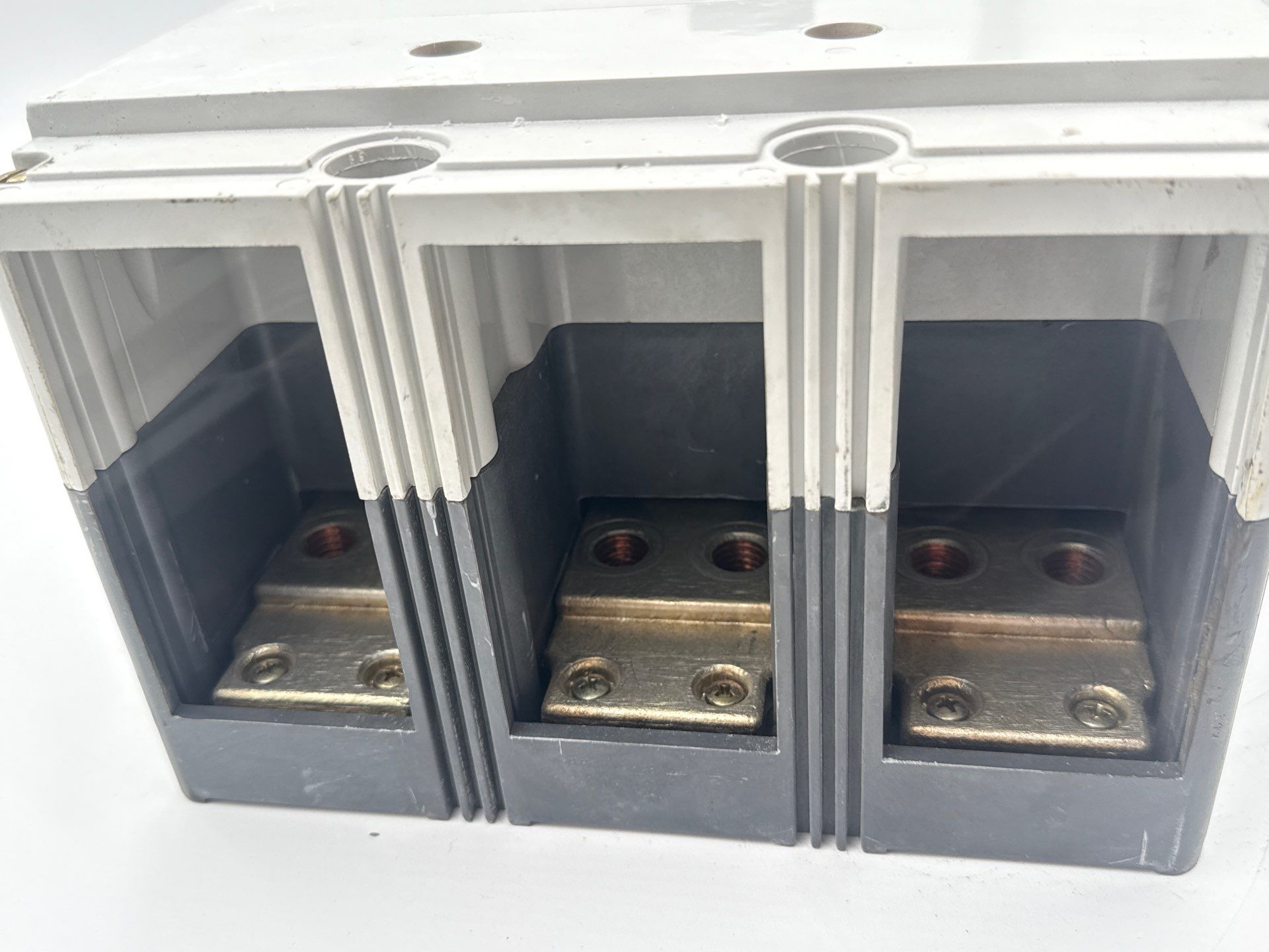 Eaton HND312T36W Circuit Breaker 1200A 3P 600V HND 65k LSIG 1200 Amp HND312 Used