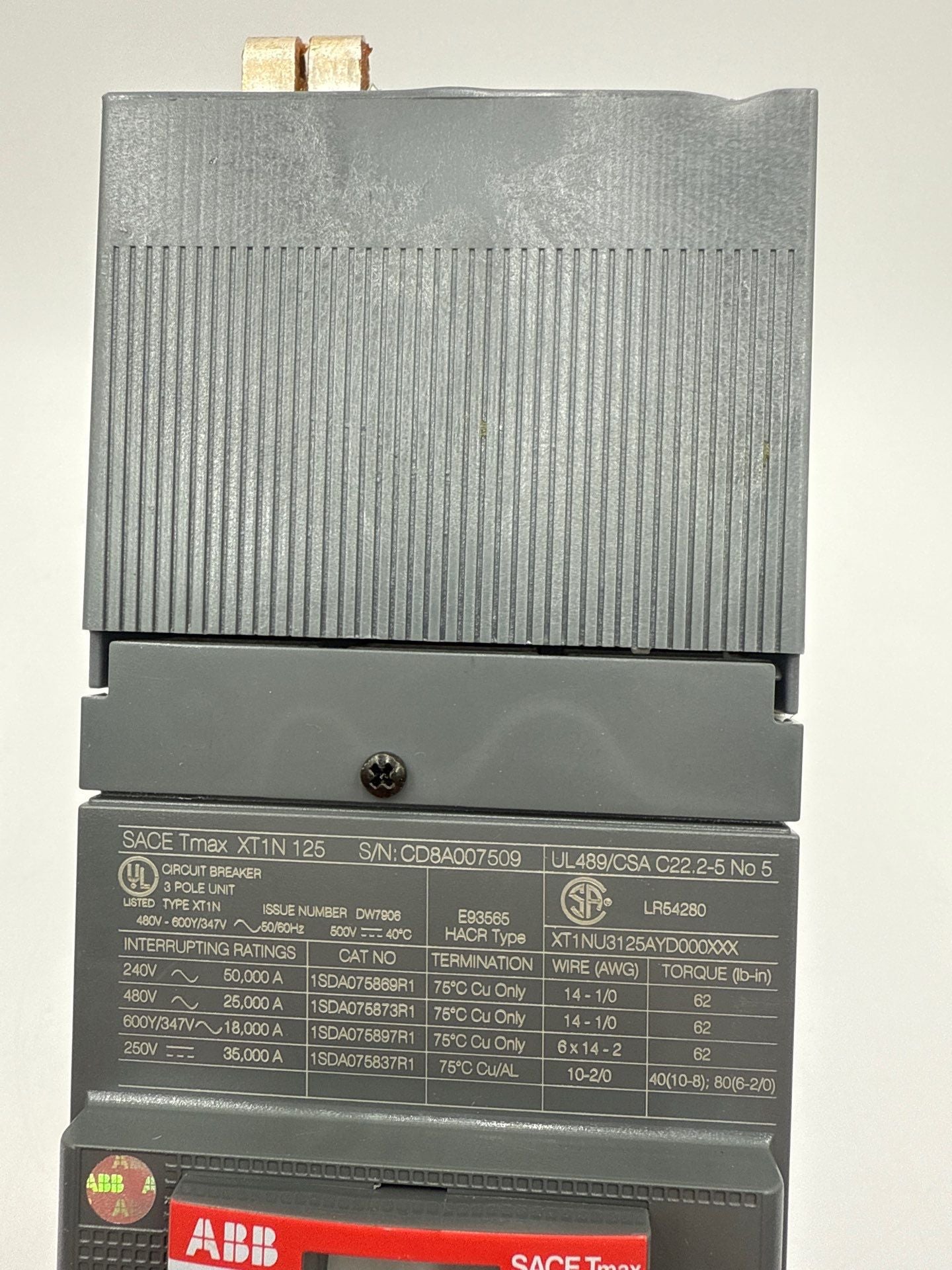 ABB XT1NU3125AYD000XXX ReliaGear Circuit Breaker 125A 3P 600V XT1N 125 125 Amp Used