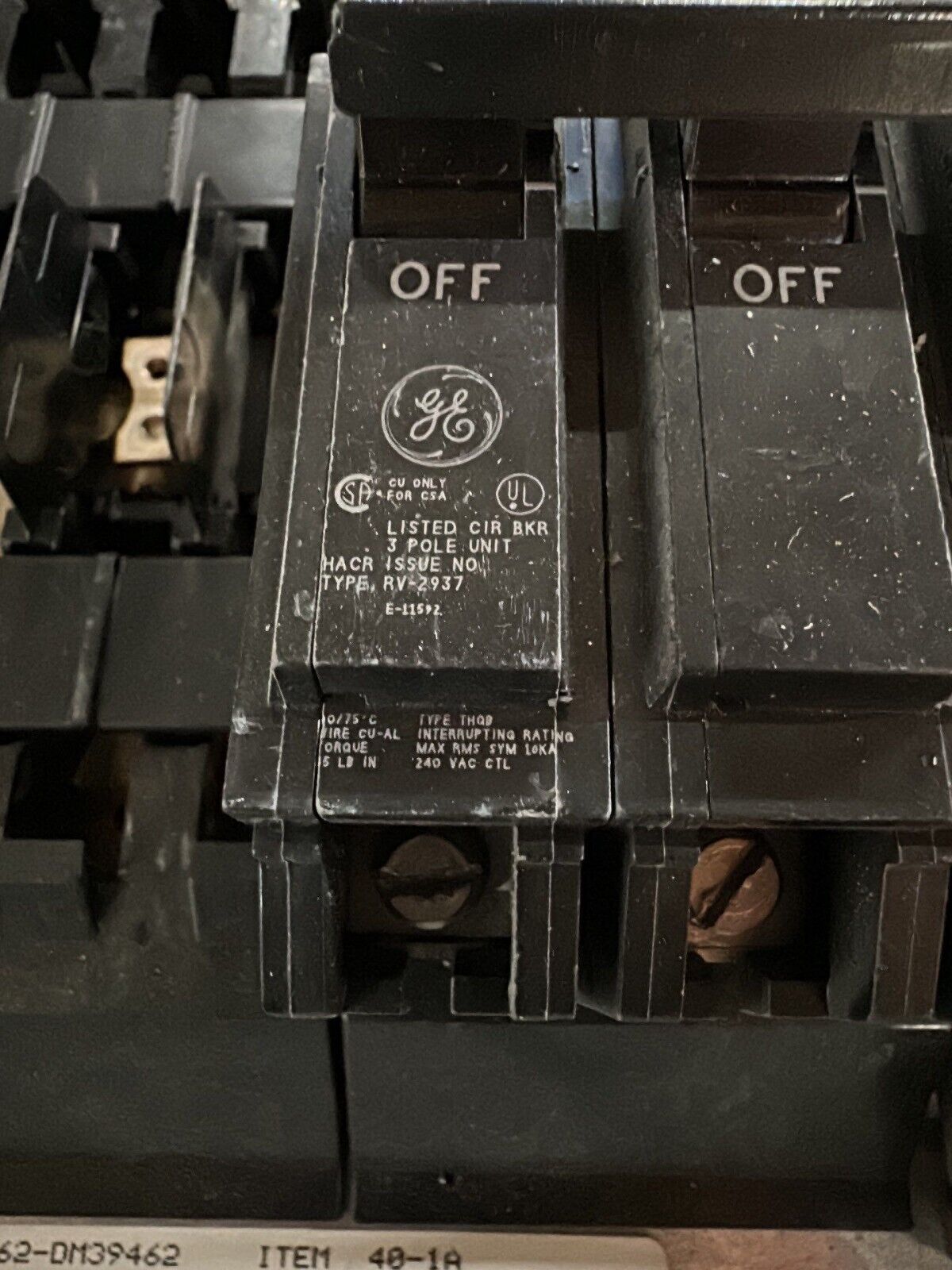 GE AQF3421ABX Panelboard 125A 208Y/120V 3PH 4W 42 CIR MCB THQB32100 Indoor Encl P012 Used