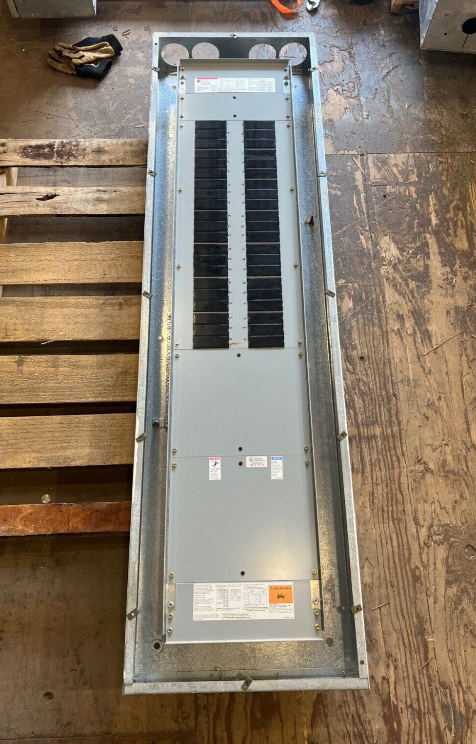 Cutler Panelboard PRL3A Panelboard 600A 480/277V 3PH 4W 42 Circuit MLO Indoor P665 Used