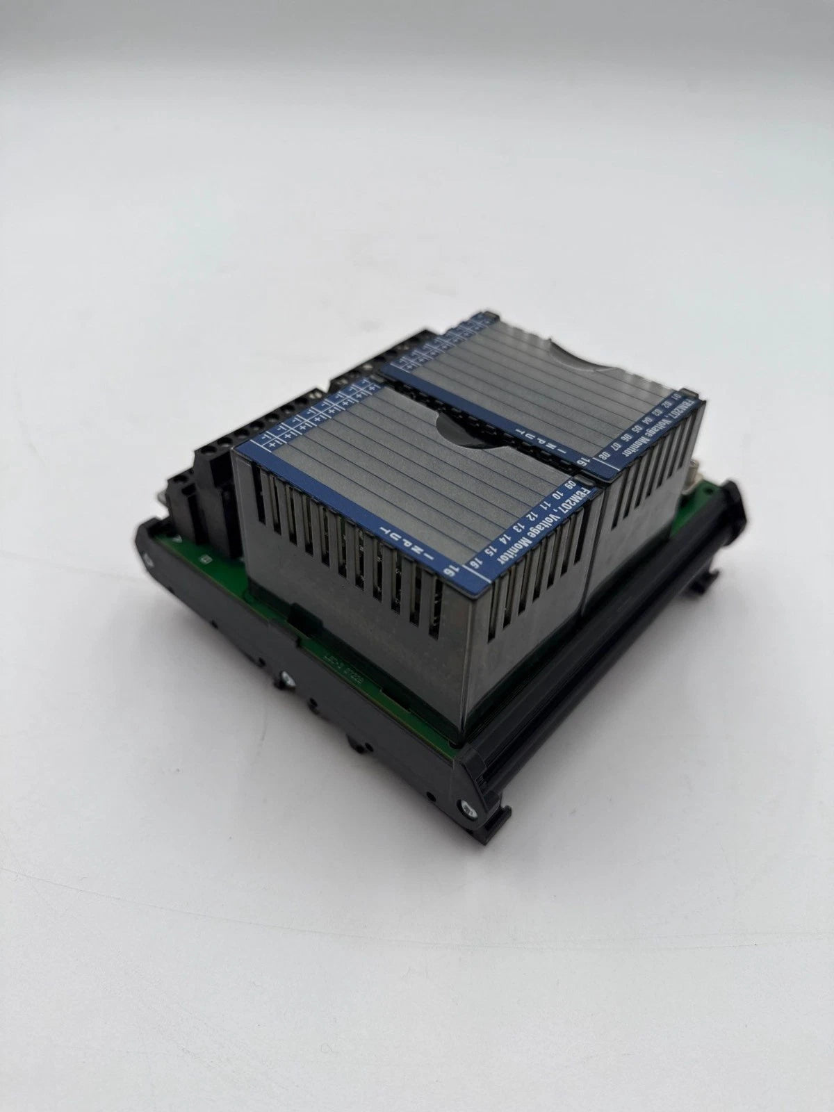 Foxboro FBM207 P0916AM Voltage Monitor Compression Terminal 2 Tier 120/125V