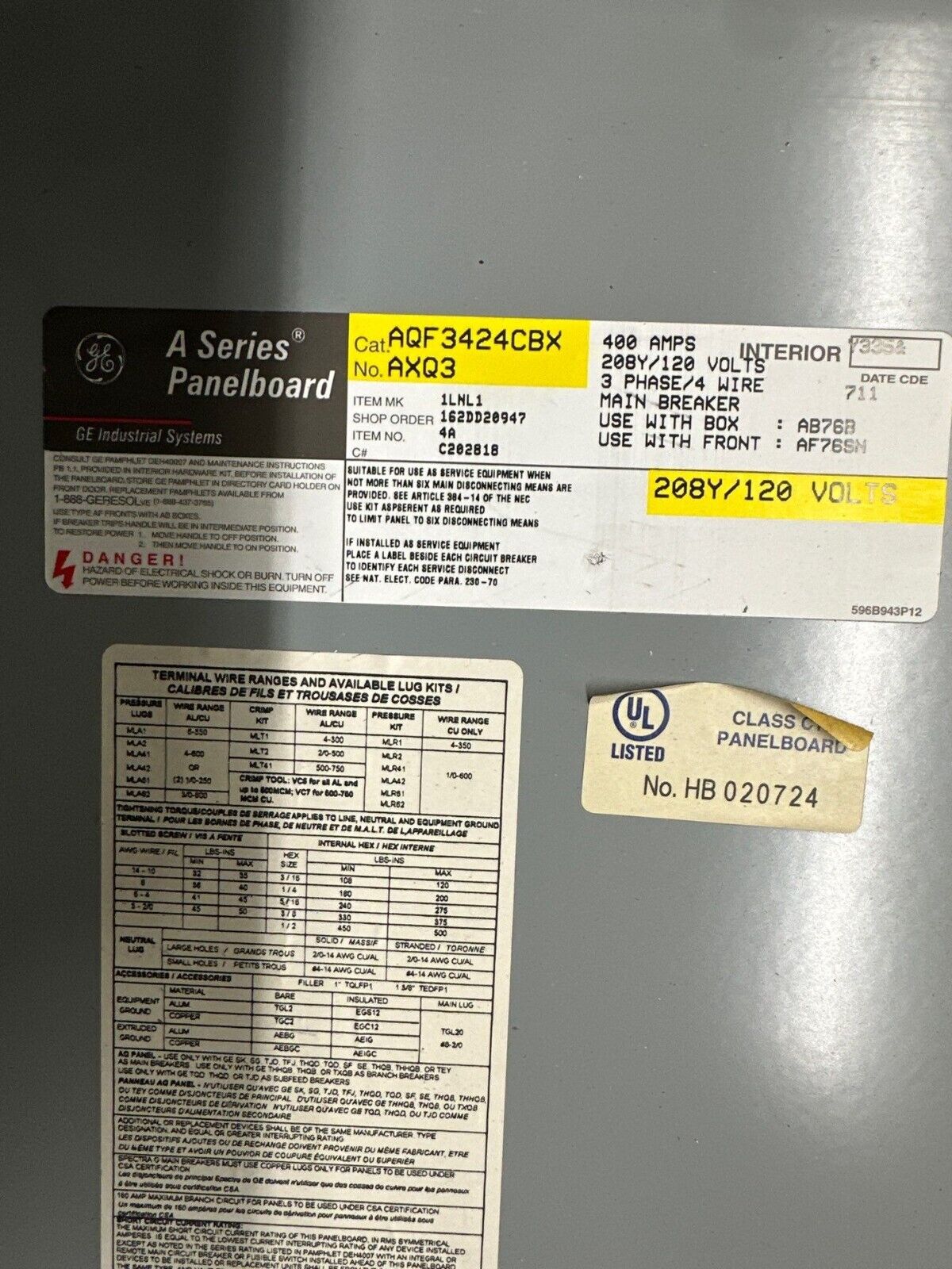 GE AQF3424CBX Panelboard 400A 208Y/120V 3PH 4W MCB Indoor Encl 42 Circuit 400Amp P312 Used