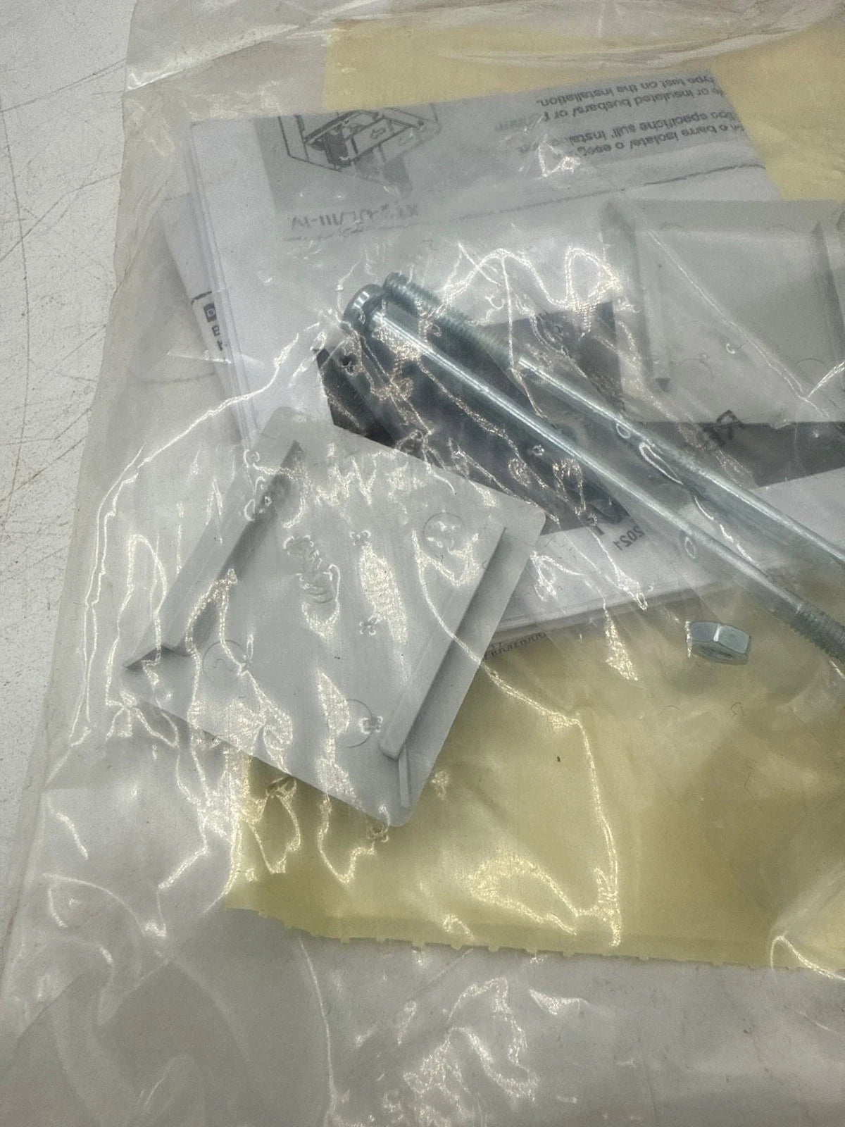 ABB 1SDA076572R1 Kit Installation W/o Flange For 3P 4P TMAX XT2 Breakers New