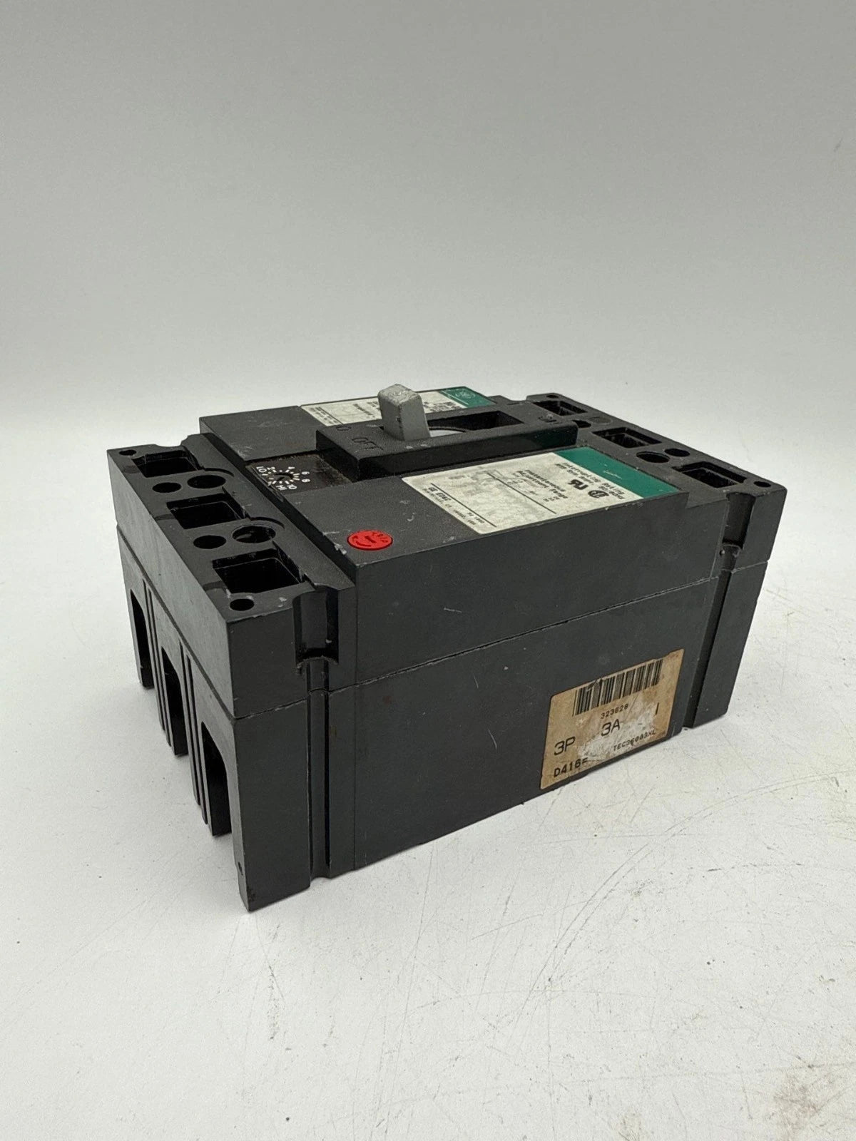 GE TEC36003 Circuit Breaker 3A 3P 600V 3PH TEC 3 Amp 3 Pole Used Used