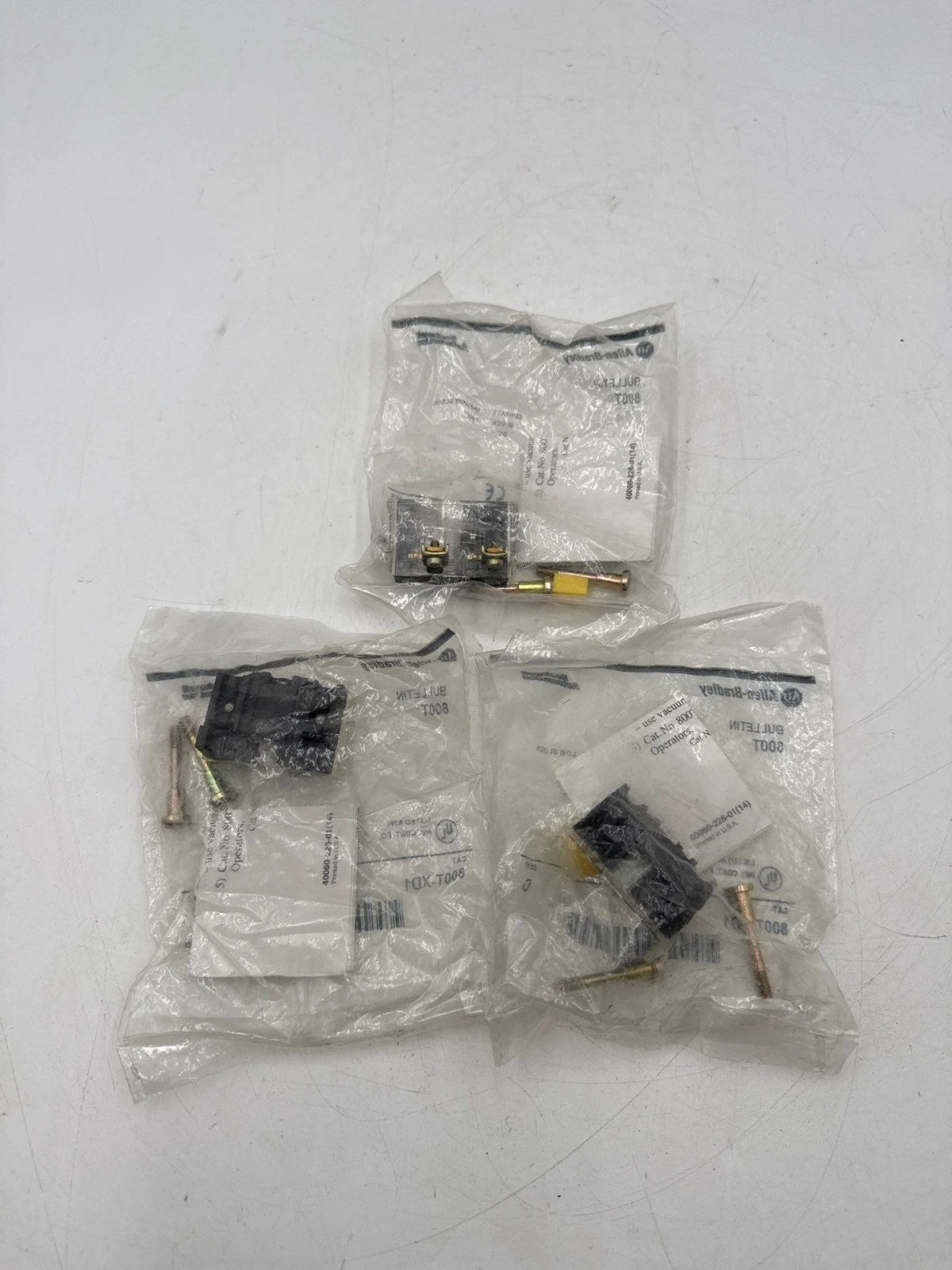 3PC Allen Bradley 800T-XD1 Contact Block 1 N/O TYPE 4, 13 30MM 600V 800TXD1 New